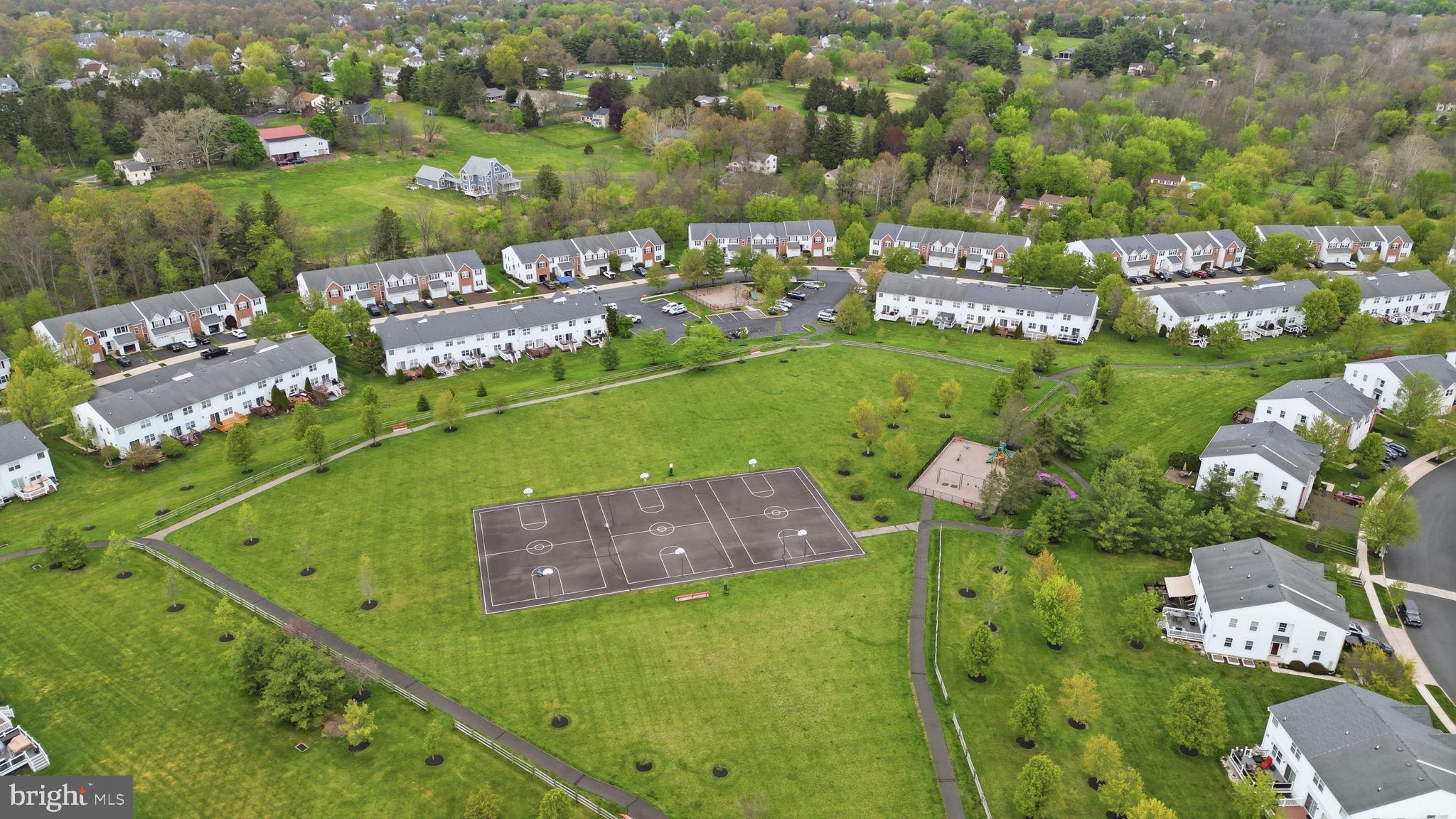 SUMMER LEA - Residential