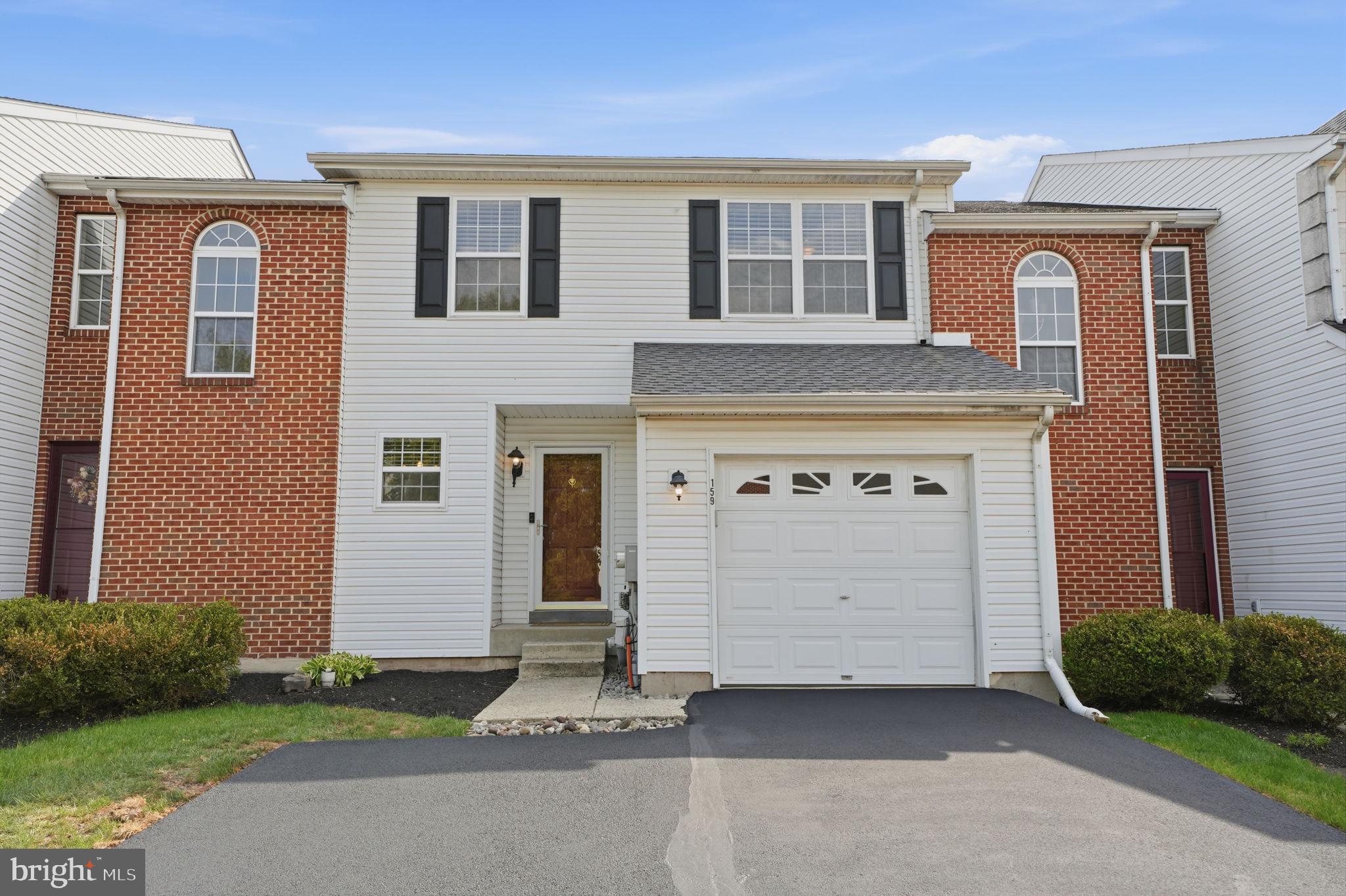 SUMMER LEA - Residential