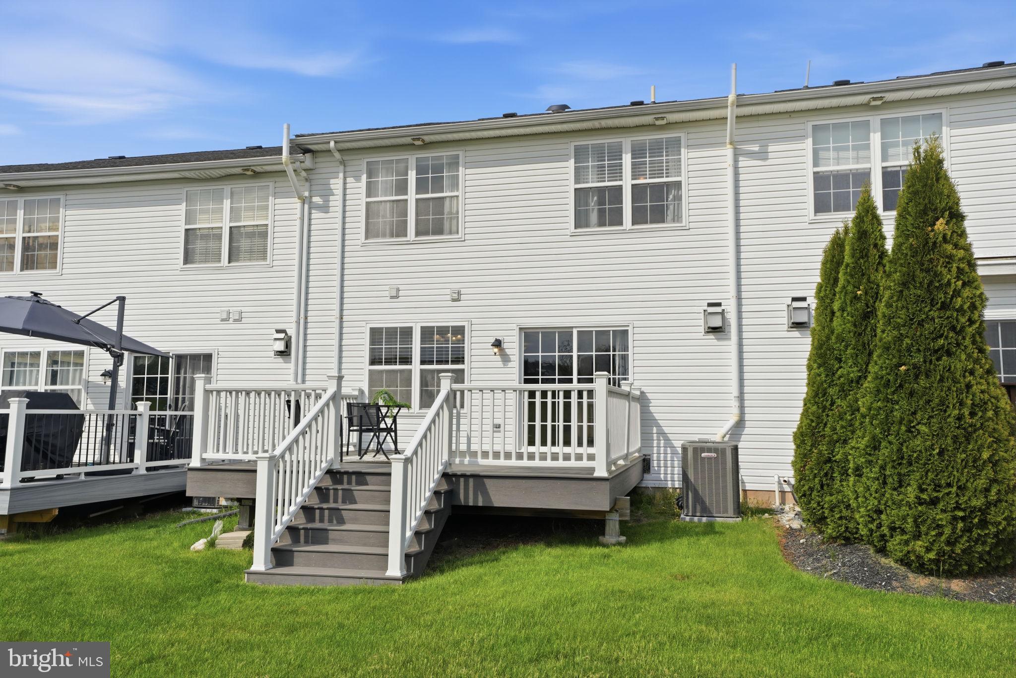 SUMMER LEA - Residential