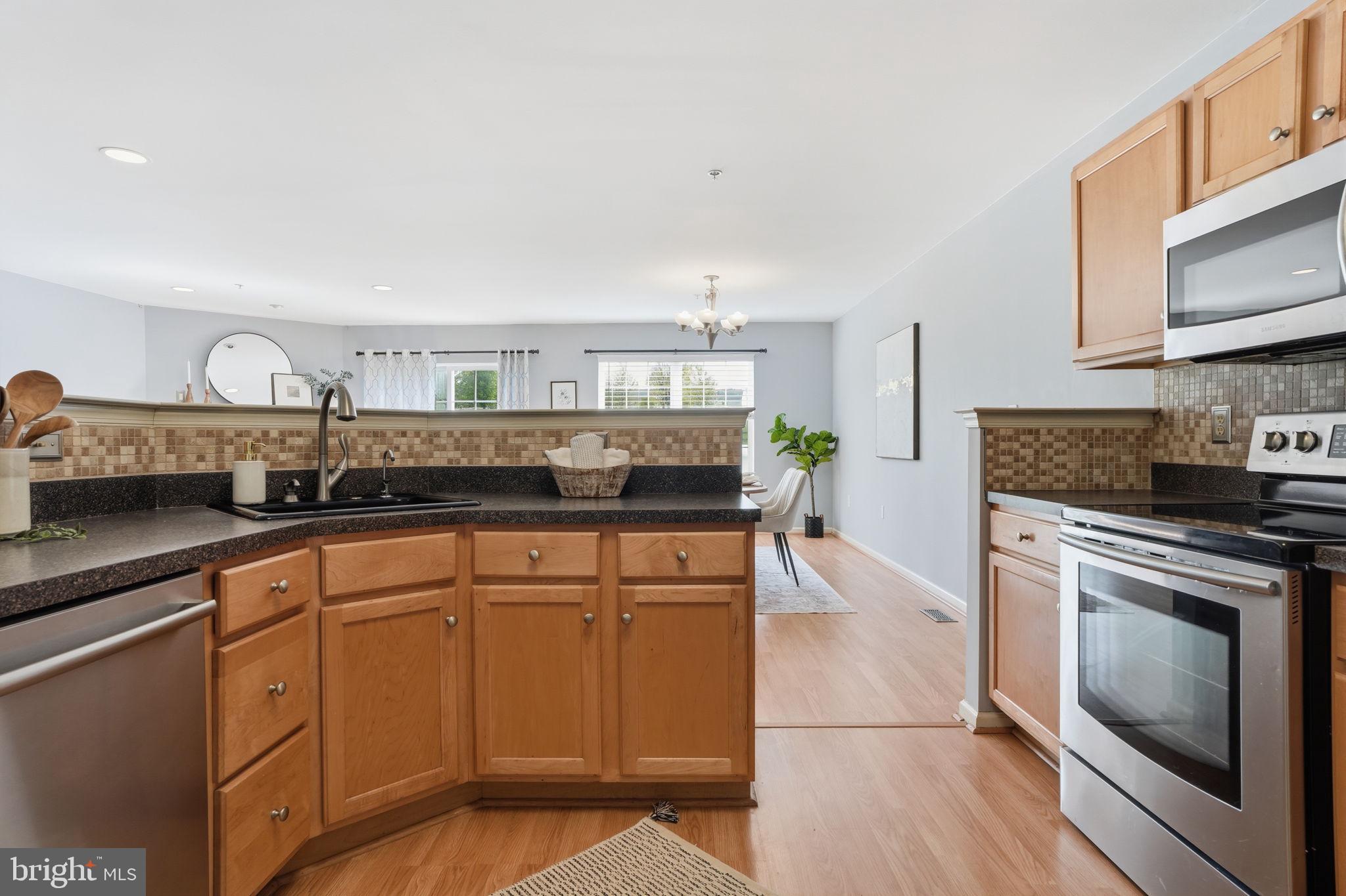 SUMMER LEA - Residential