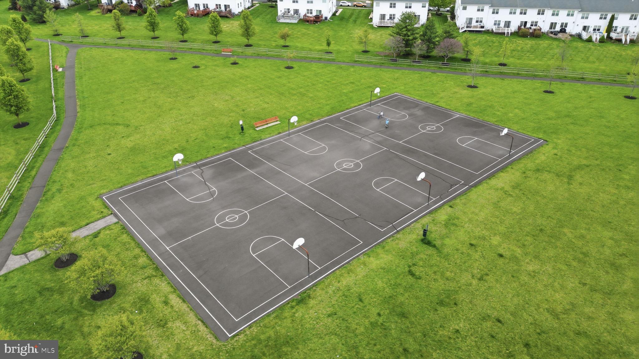 SUMMER LEA - Residential