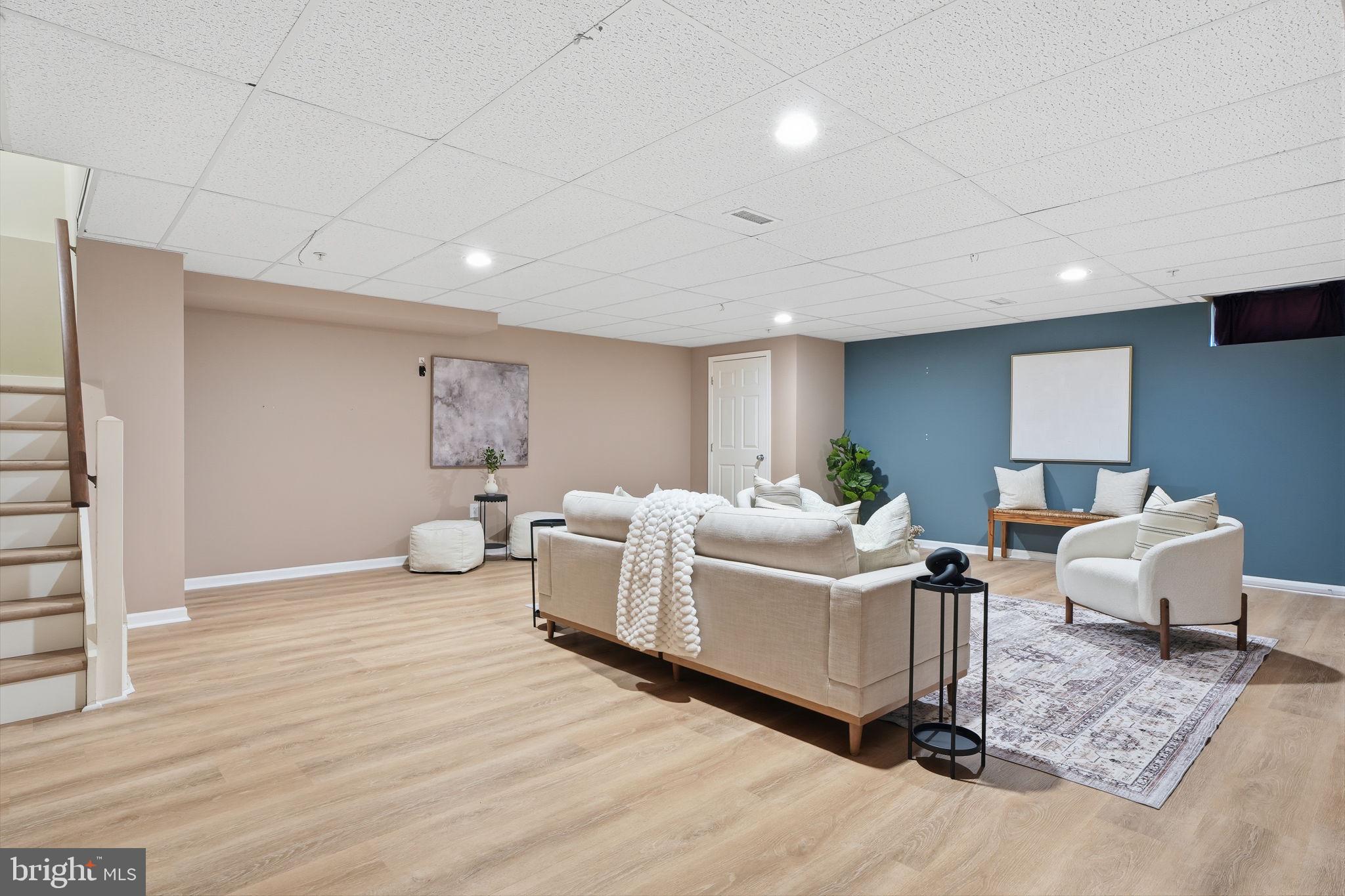 SUMMER LEA - Residential