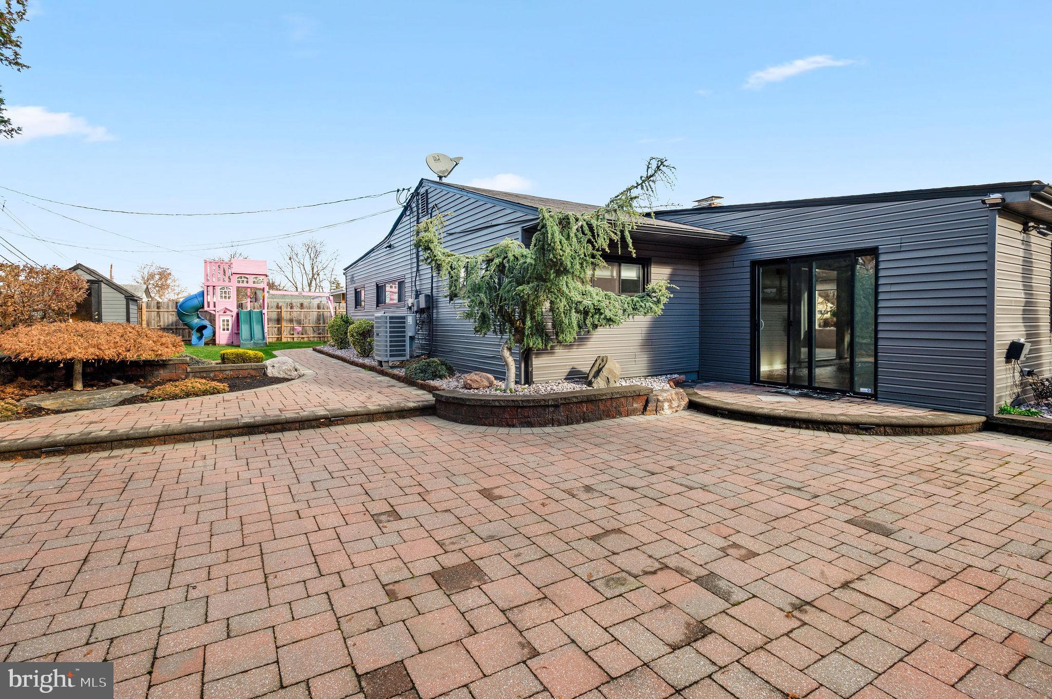STONEYBROOK - Residential