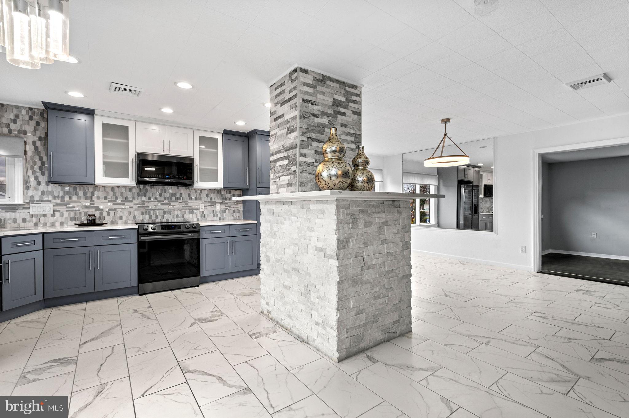 STONEYBROOK - Residential
