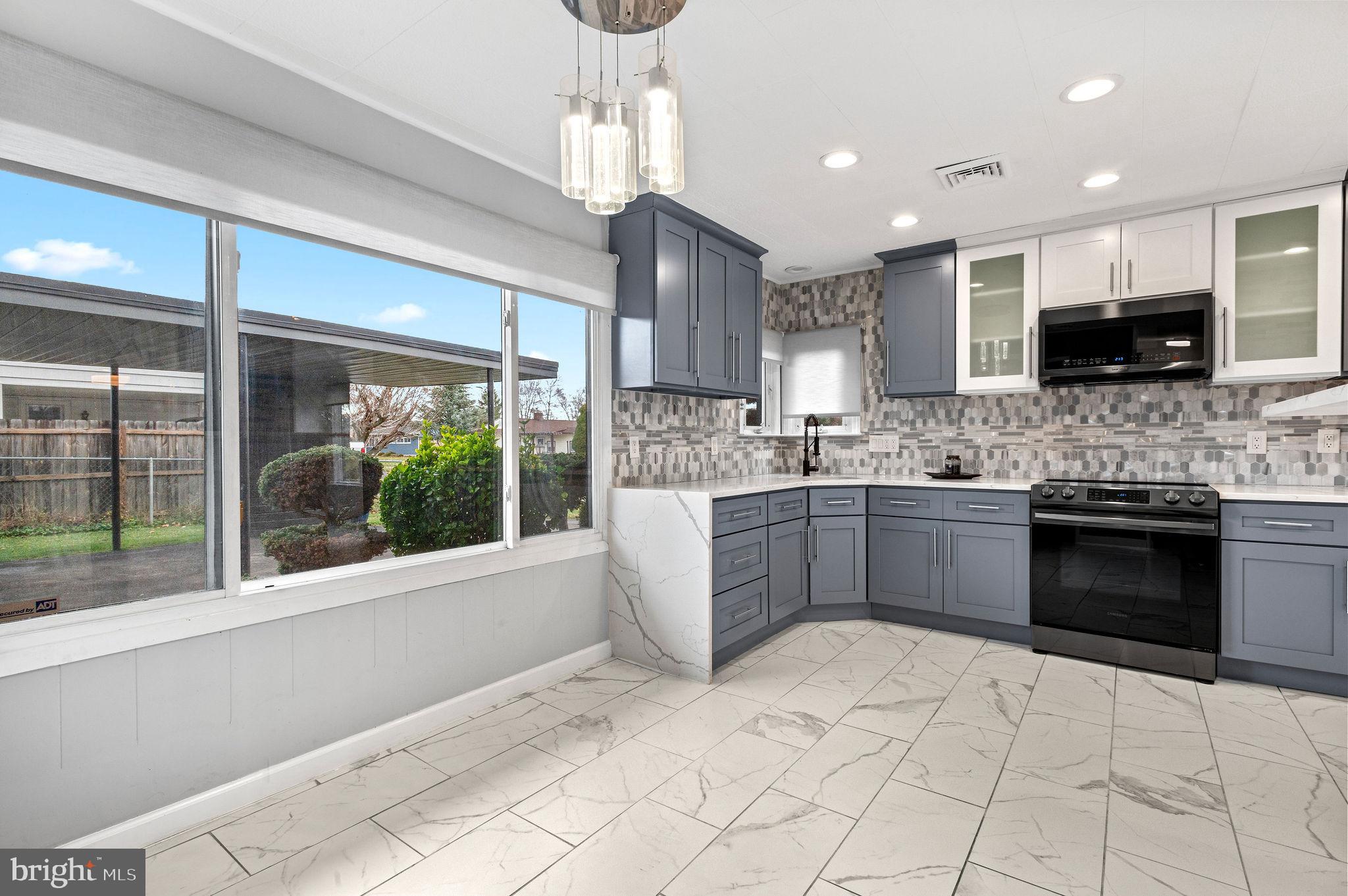 STONEYBROOK - Residential