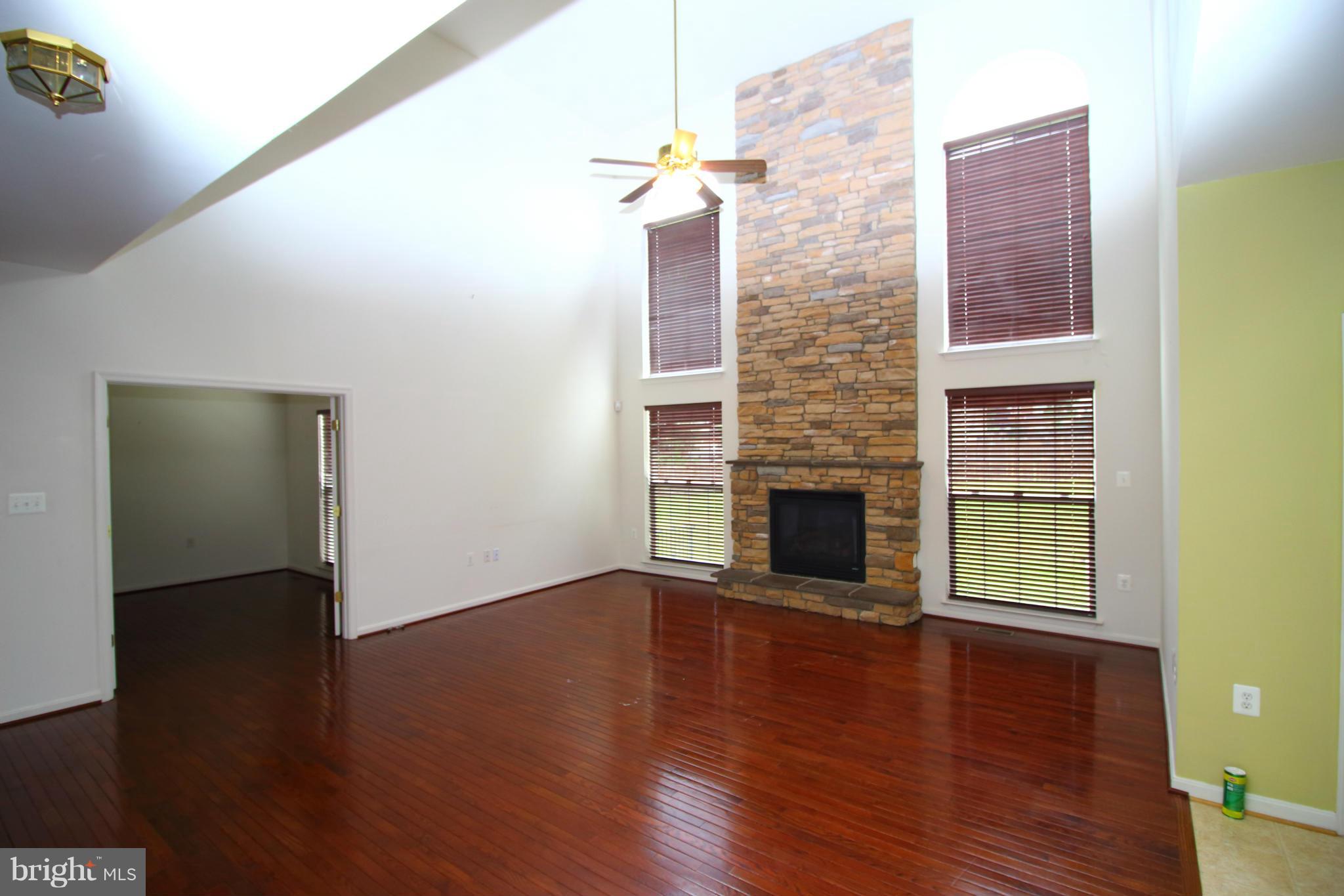 LYNNEHAVEN - Residential Lease