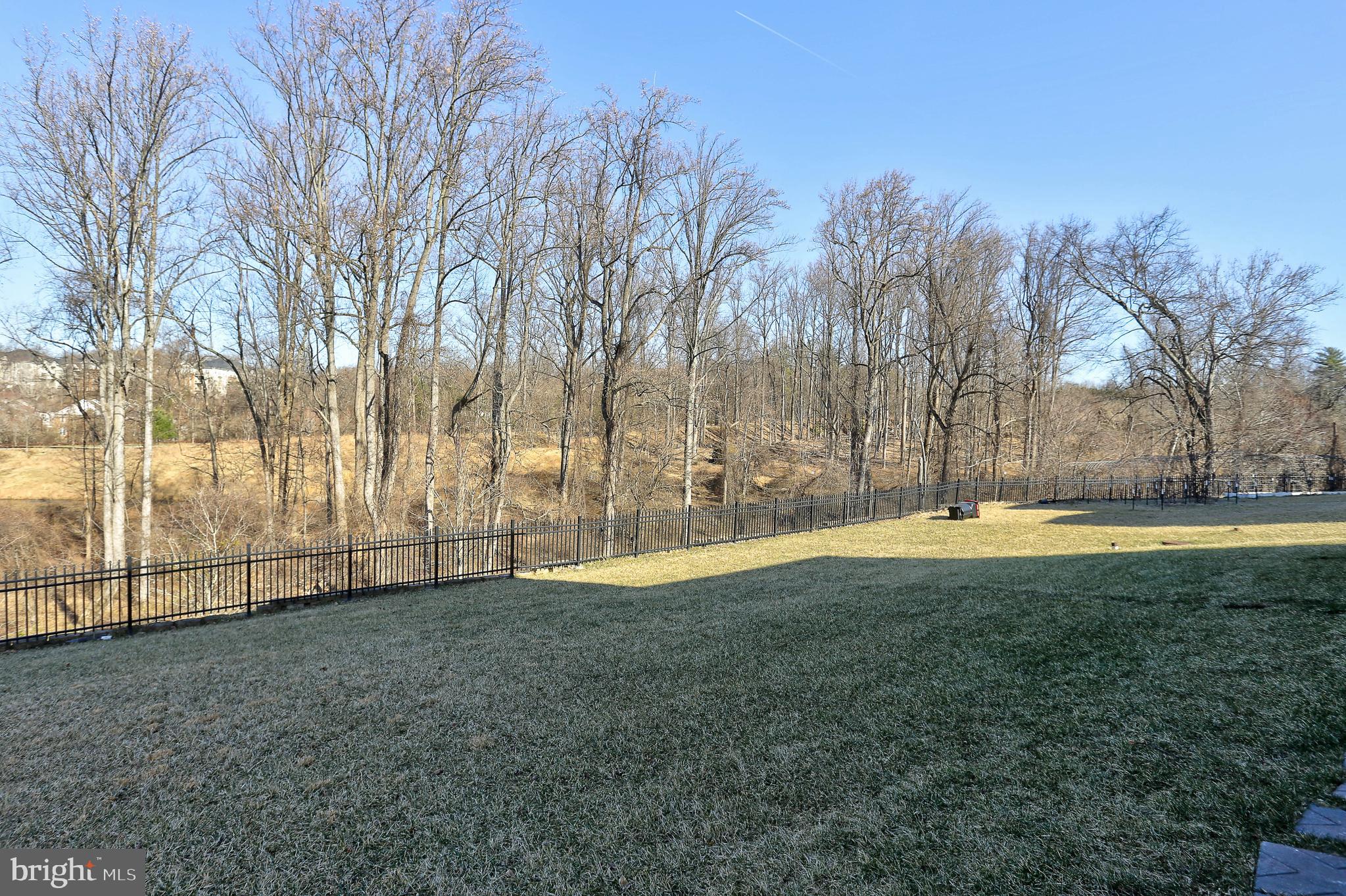 ROCKLAND AT ROGERS - Residential