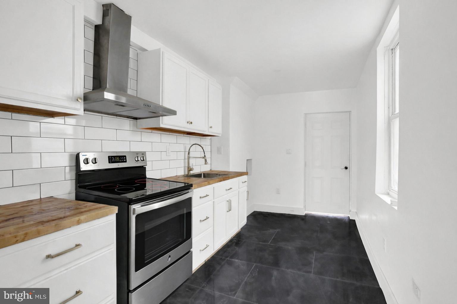 ALLISON HILL - Residential