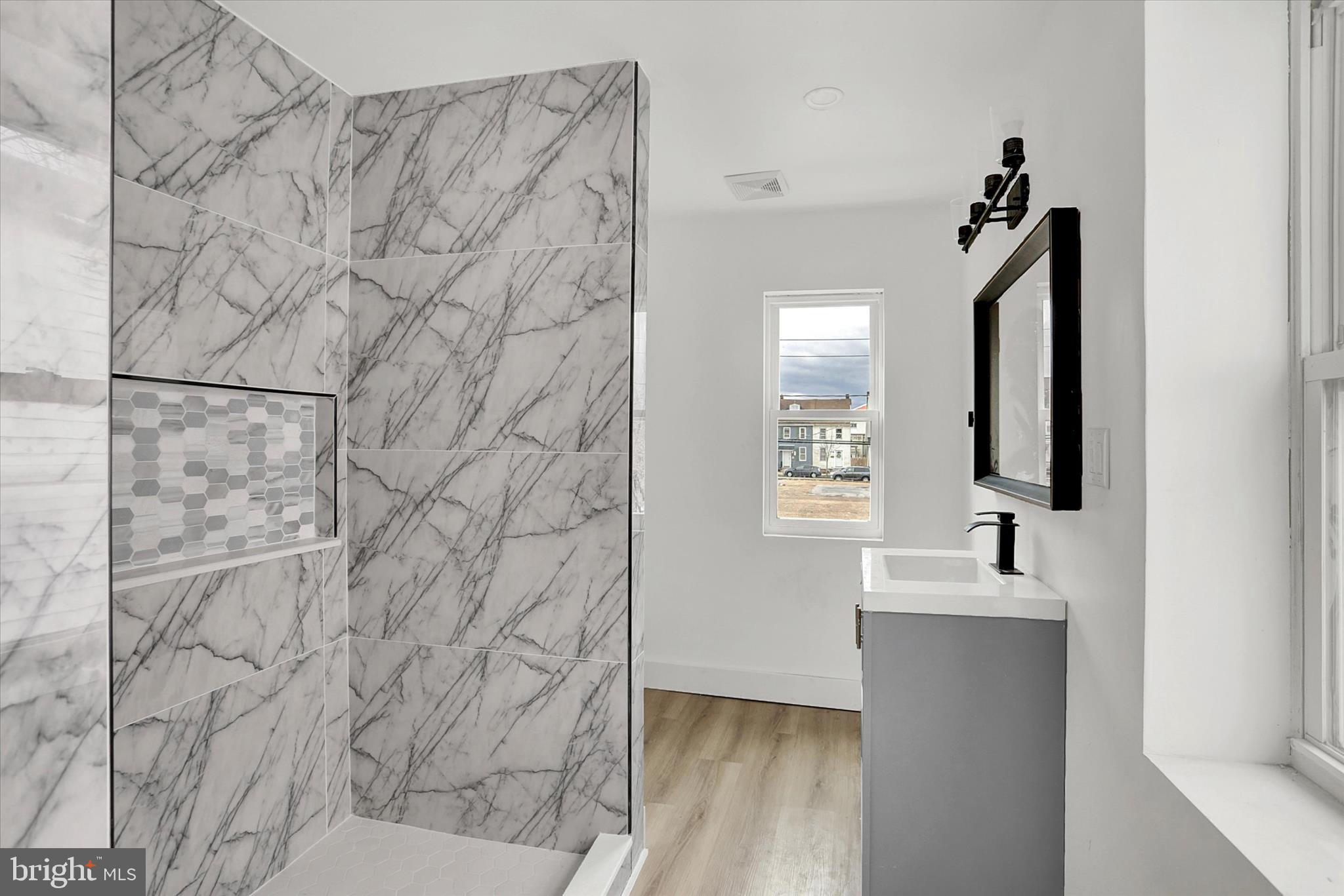 ALLISON HILL - Residential