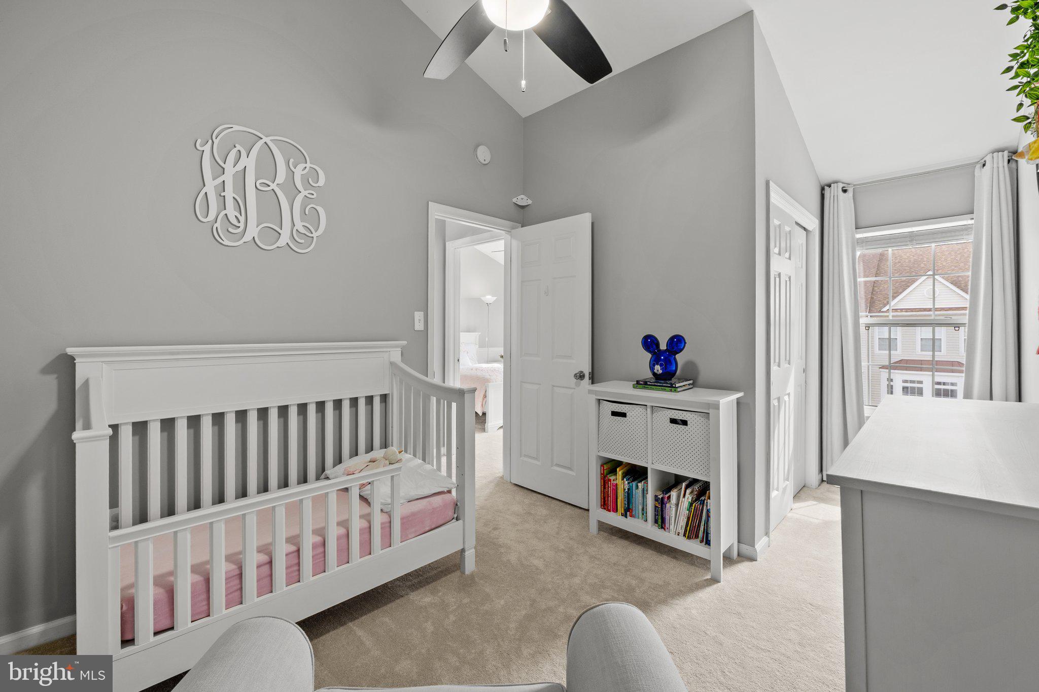 ISLAND CREEK - Residential