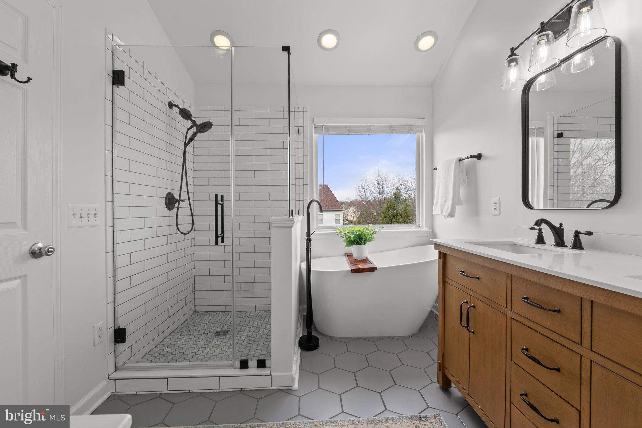 ISLAND CREEK - Residential