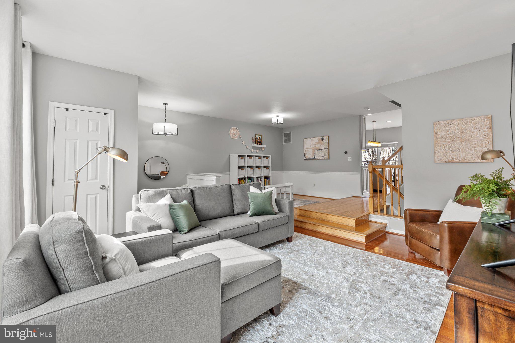 ISLAND CREEK - Residential