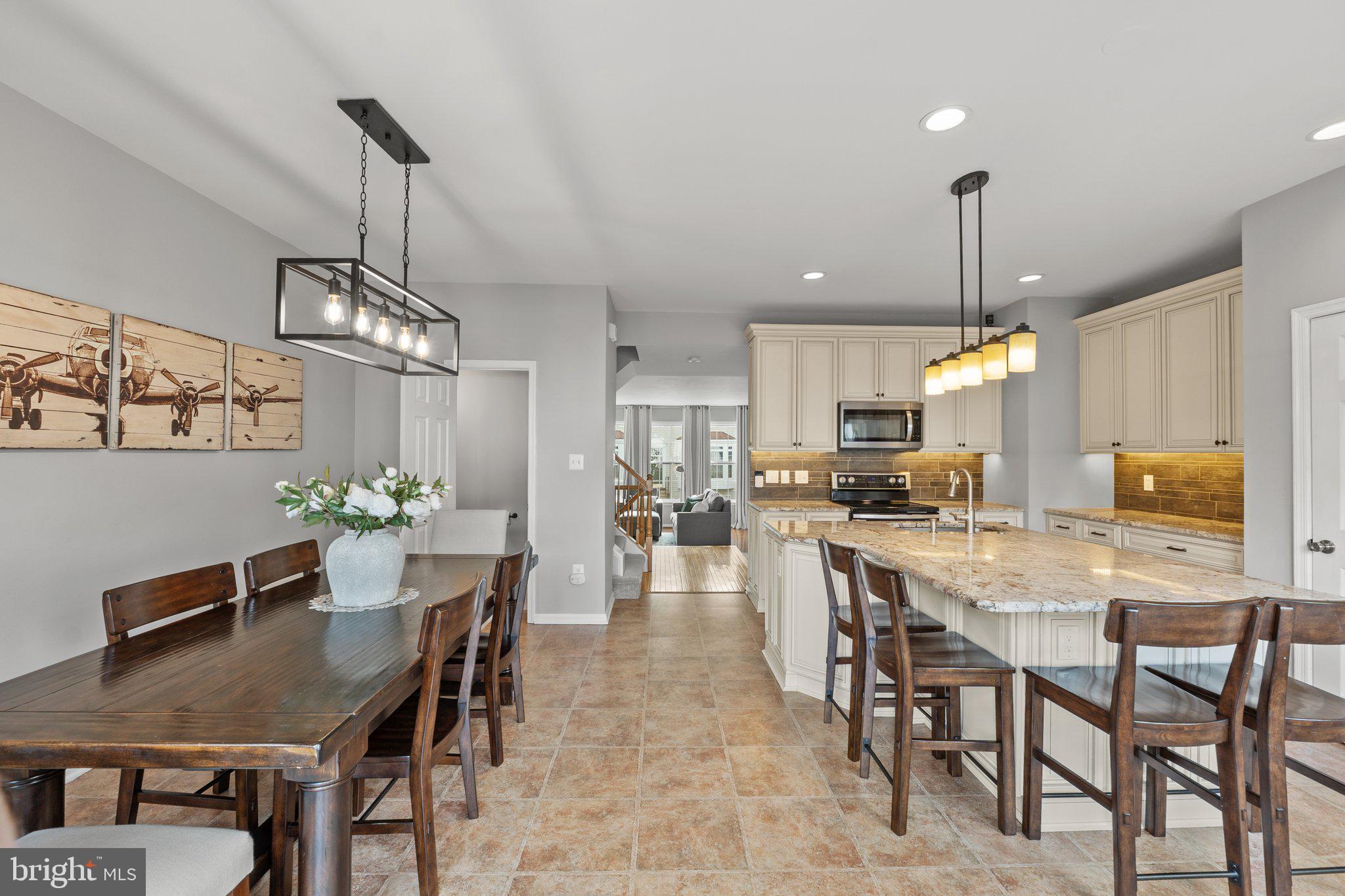 ISLAND CREEK - Residential