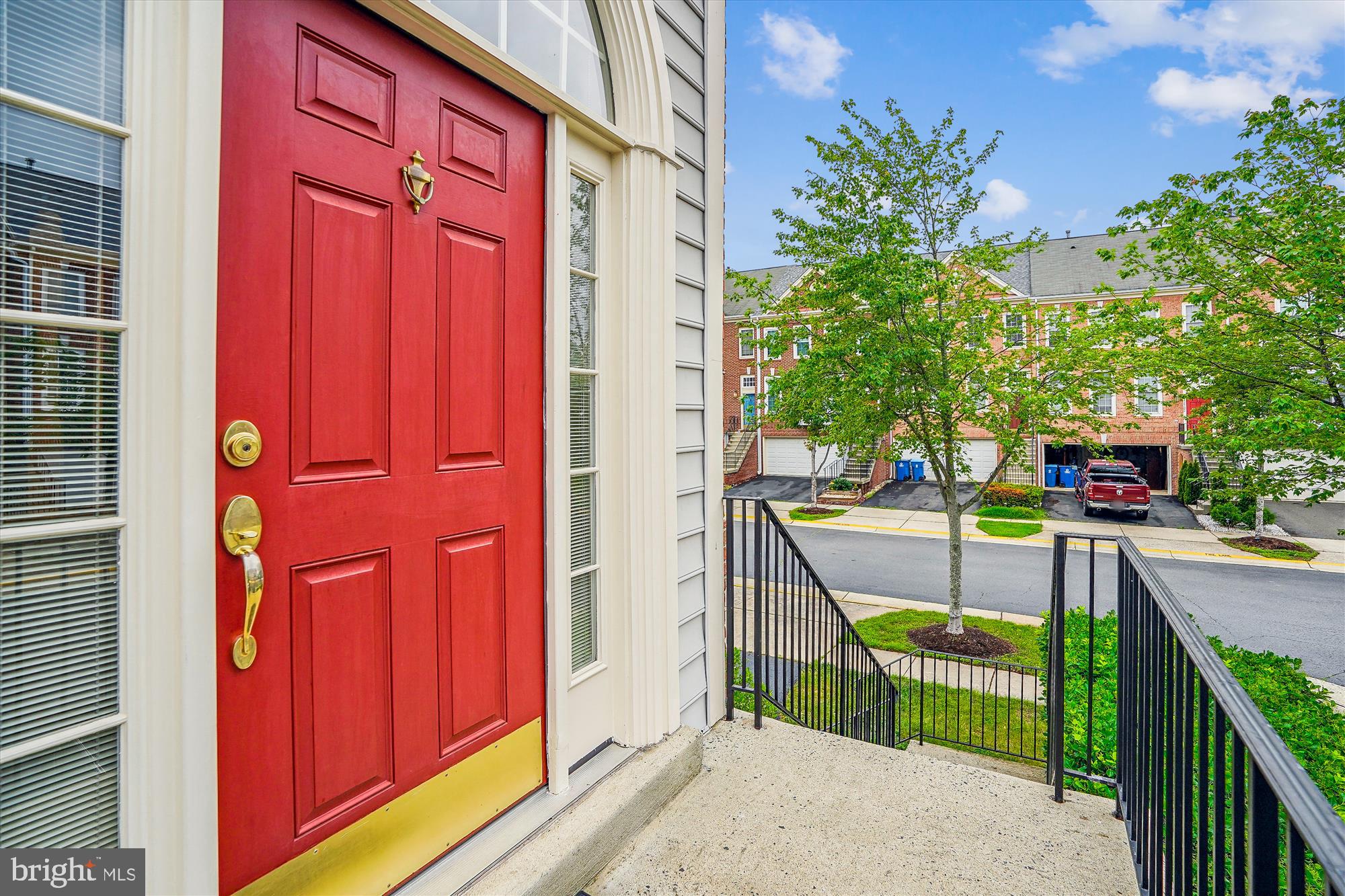42701 ROLLING ROCK SQUARE