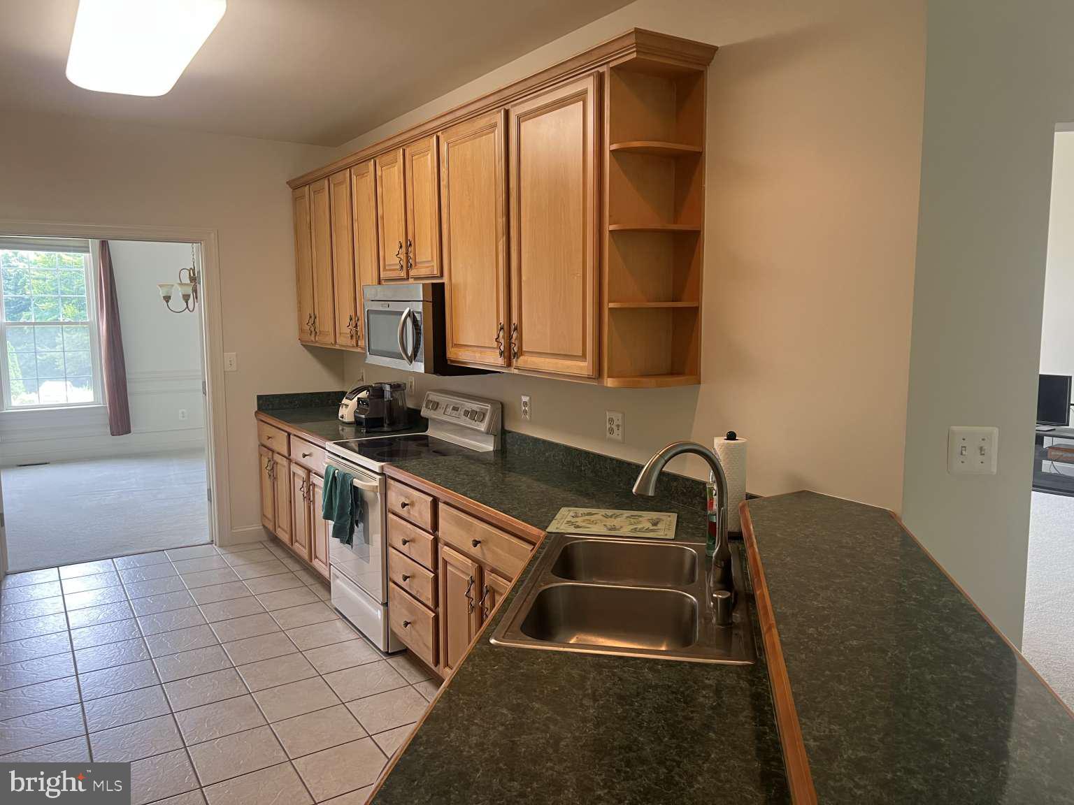 WHISPERING WOODS - Residential