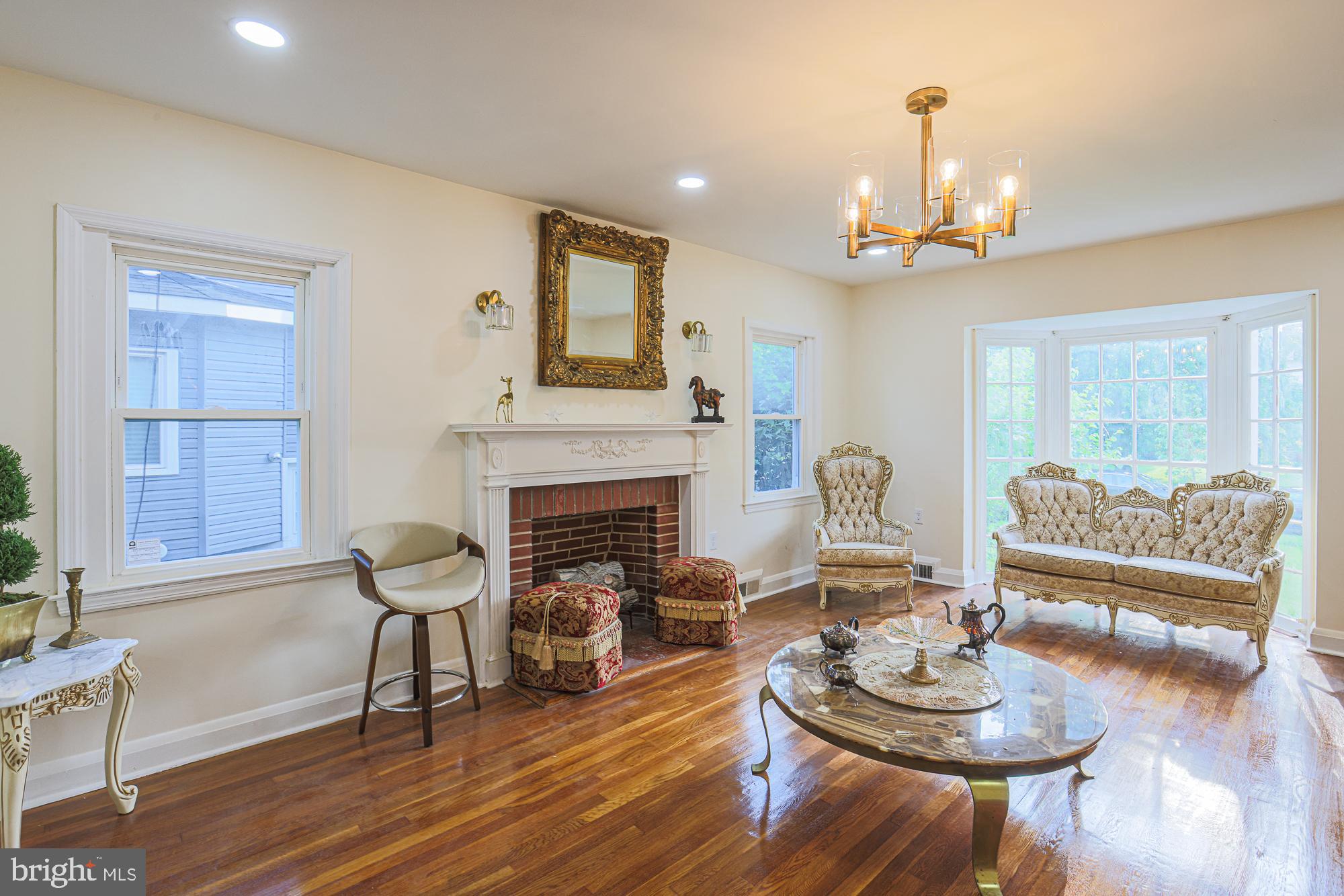 EAST ARLINGTON - Residential