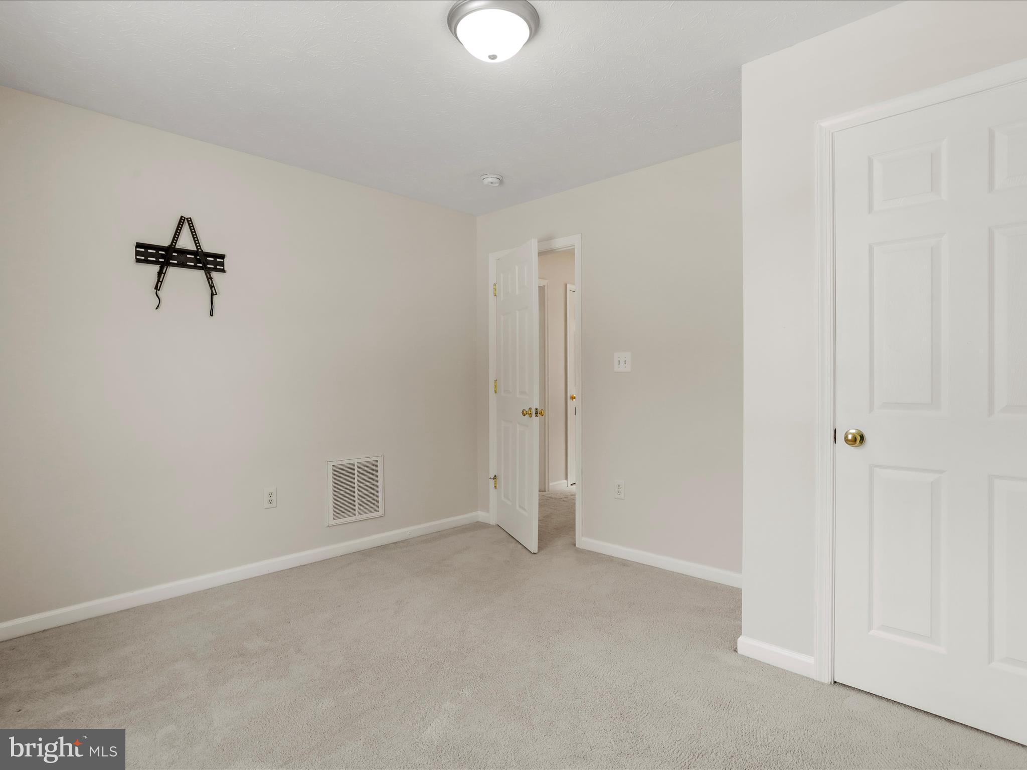 TABLER STATION MANOR - Residential