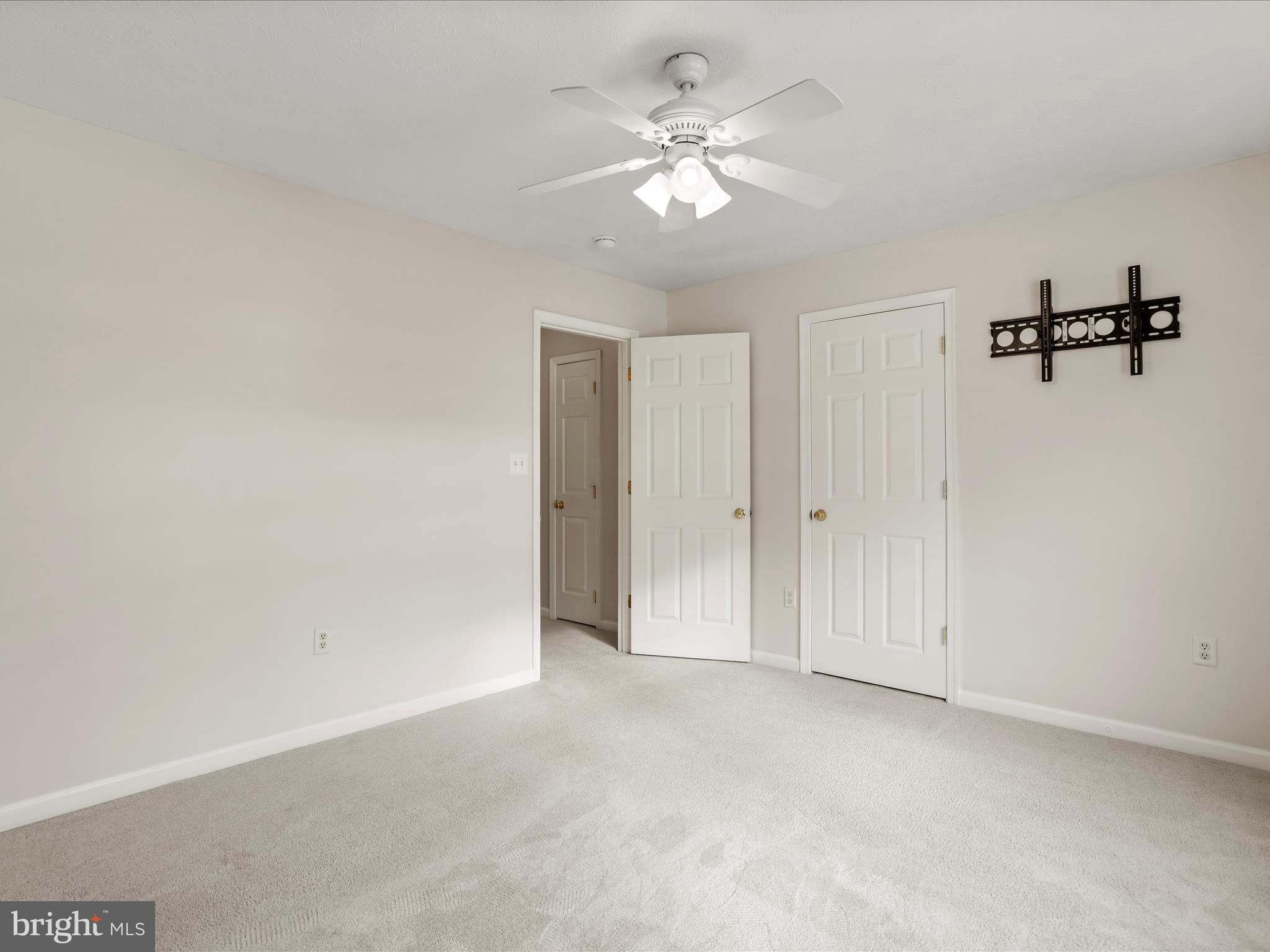 TABLER STATION MANOR - Residential