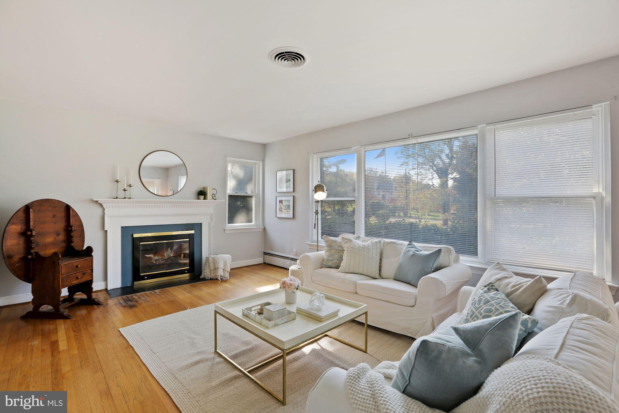 POTOMAC OUTSIDE - Residential