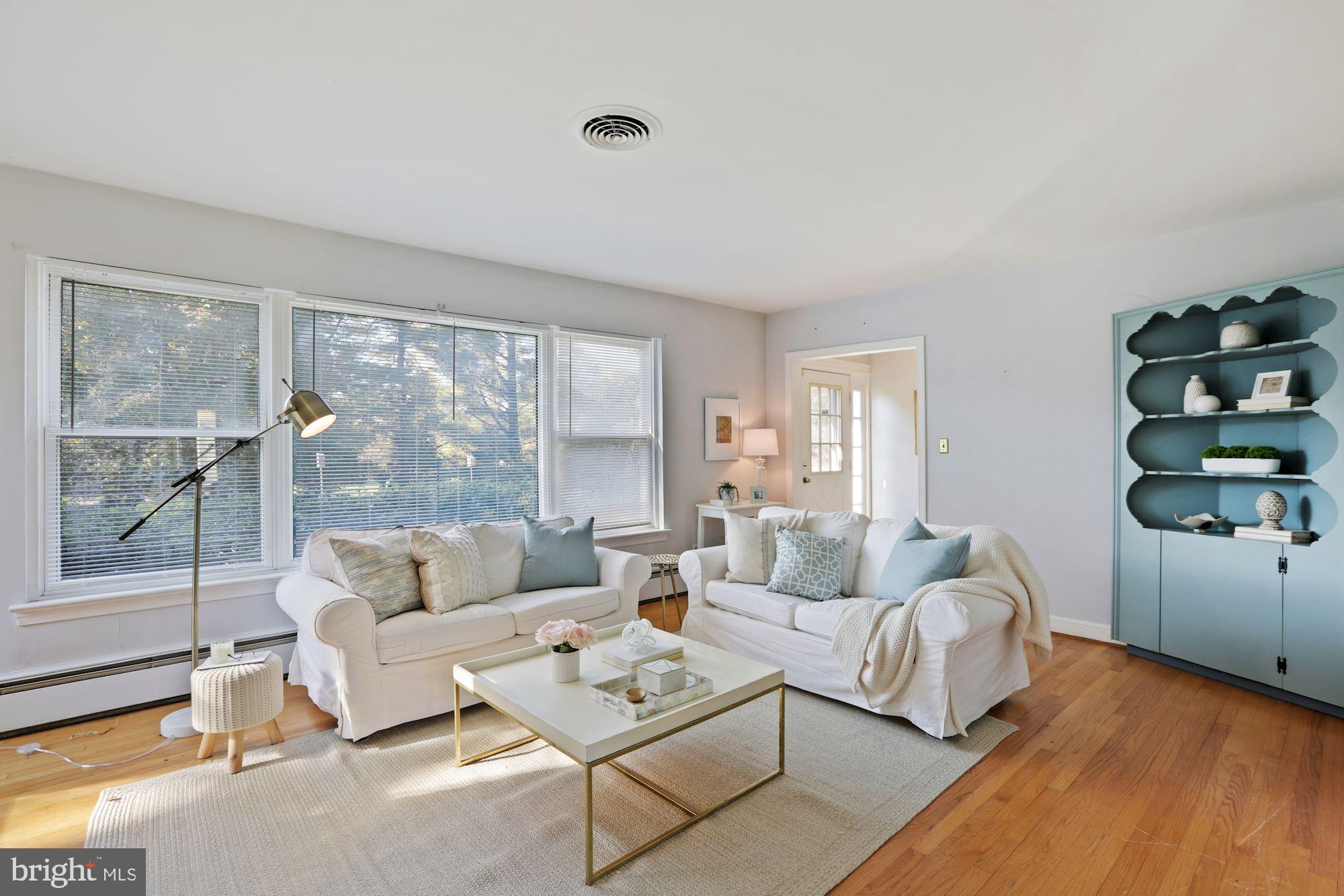 POTOMAC OUTSIDE - Residential