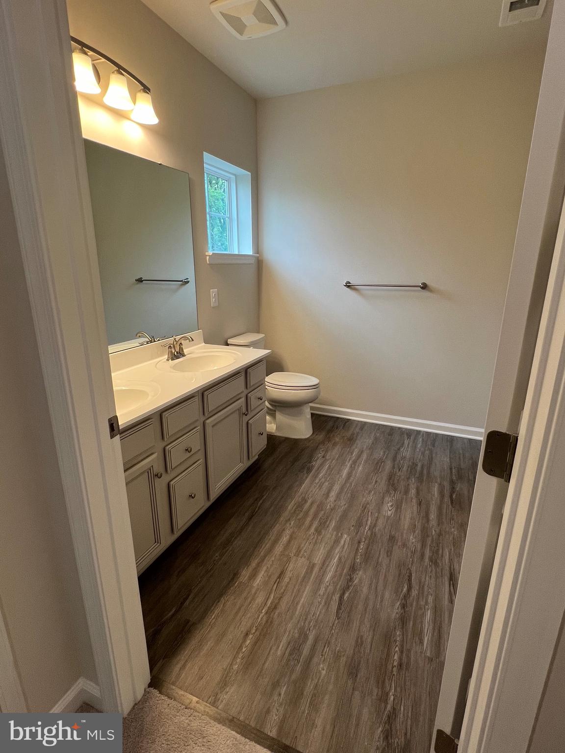 ELLICOTTS RETREAT - Residential