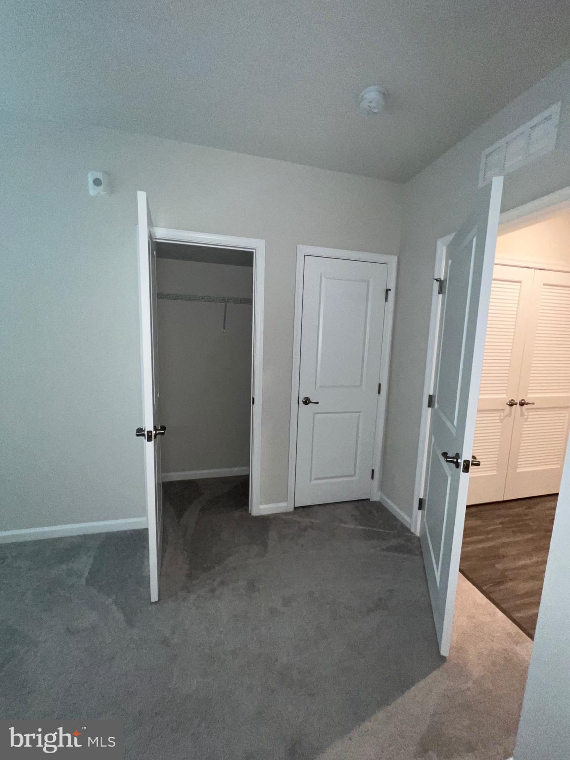 ELLICOTTS RETREAT - Residential