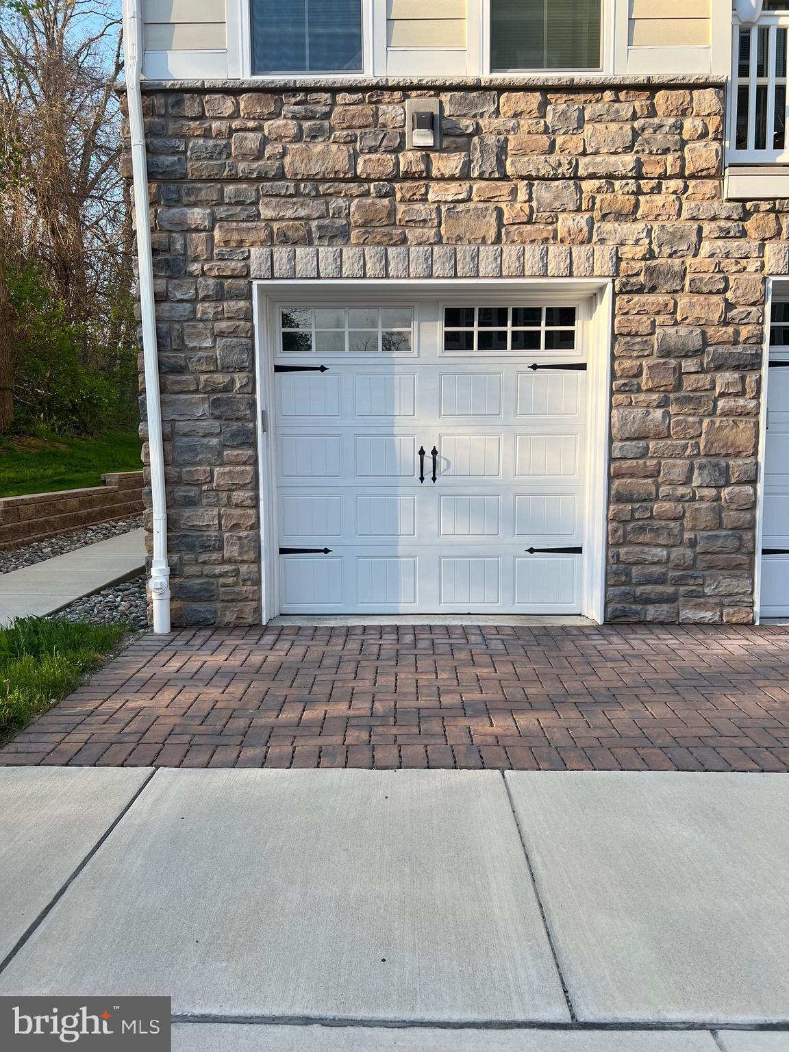 ELLICOTTS RETREAT - Residential