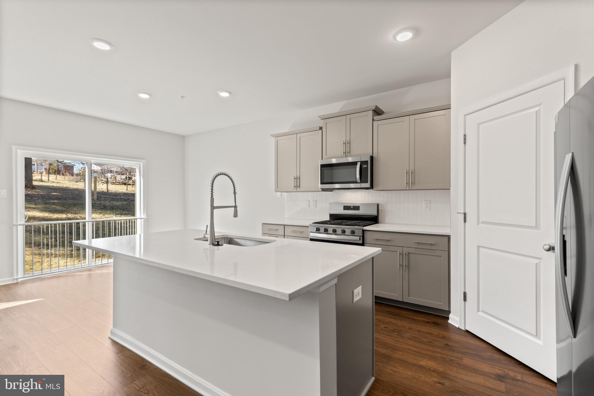 STONECREST - Residential