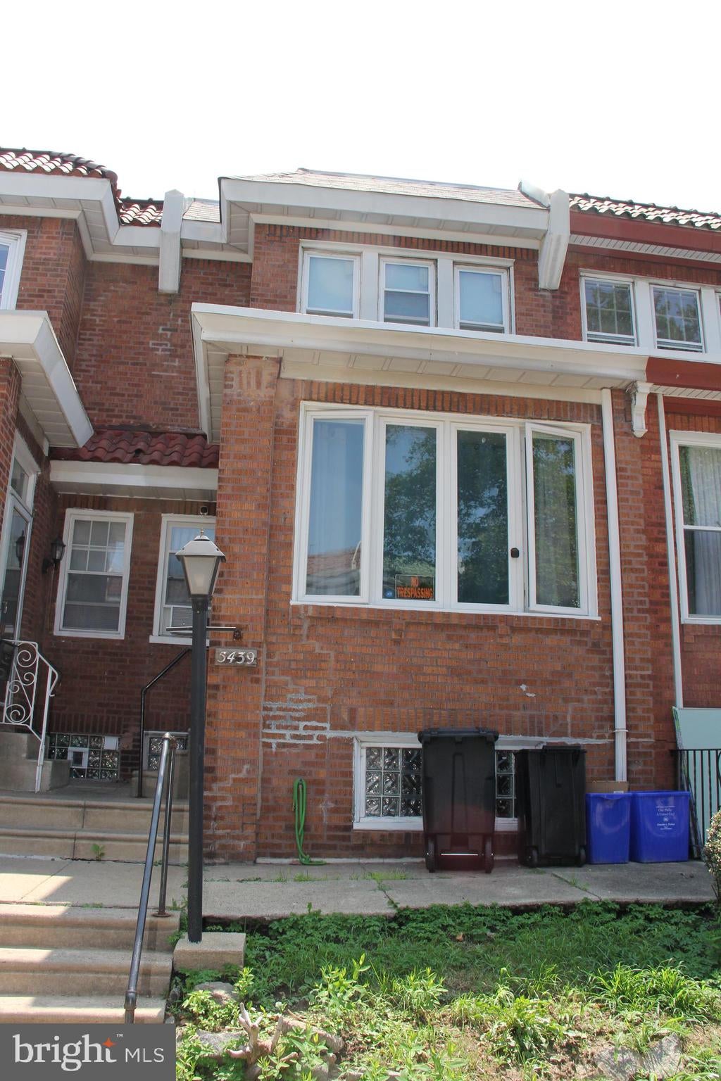 5439 OAKLAND STREET