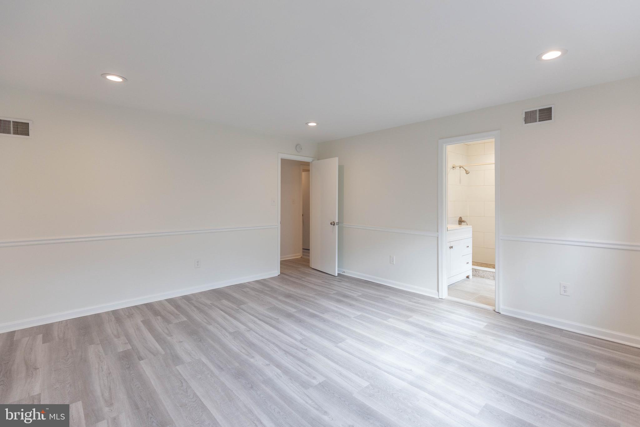 STONEHURST - Residential Lease