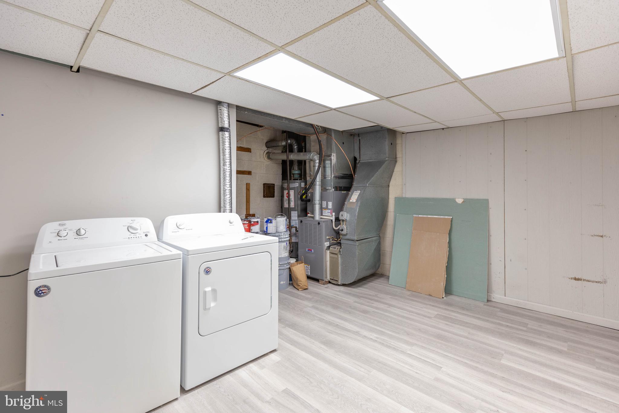 STONEHURST - Residential Lease