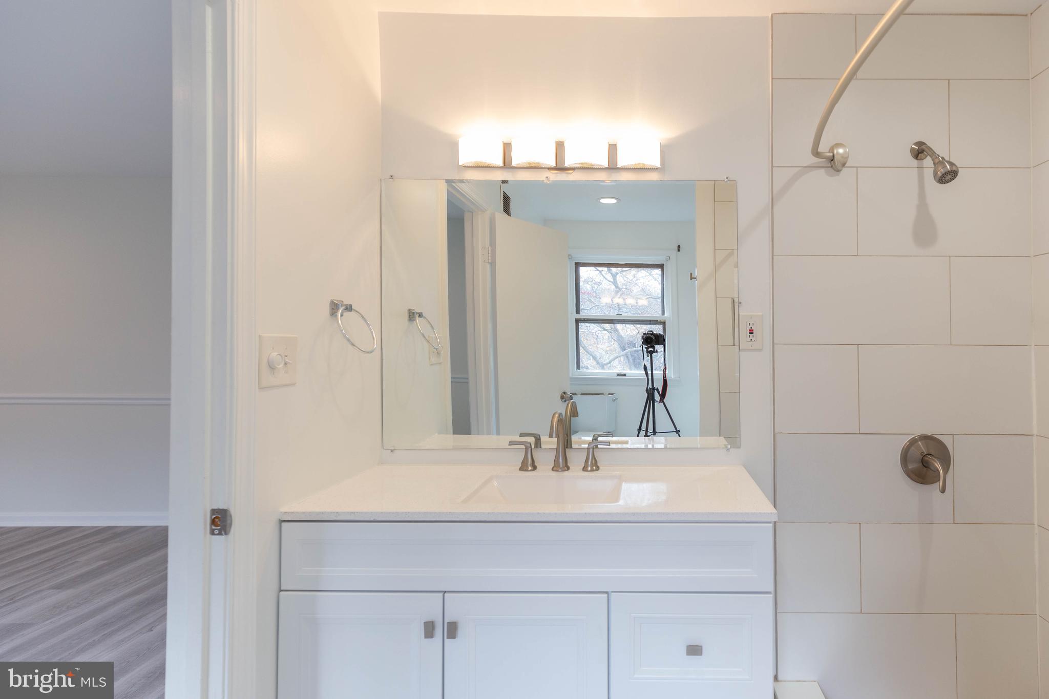 STONEHURST - Residential Lease