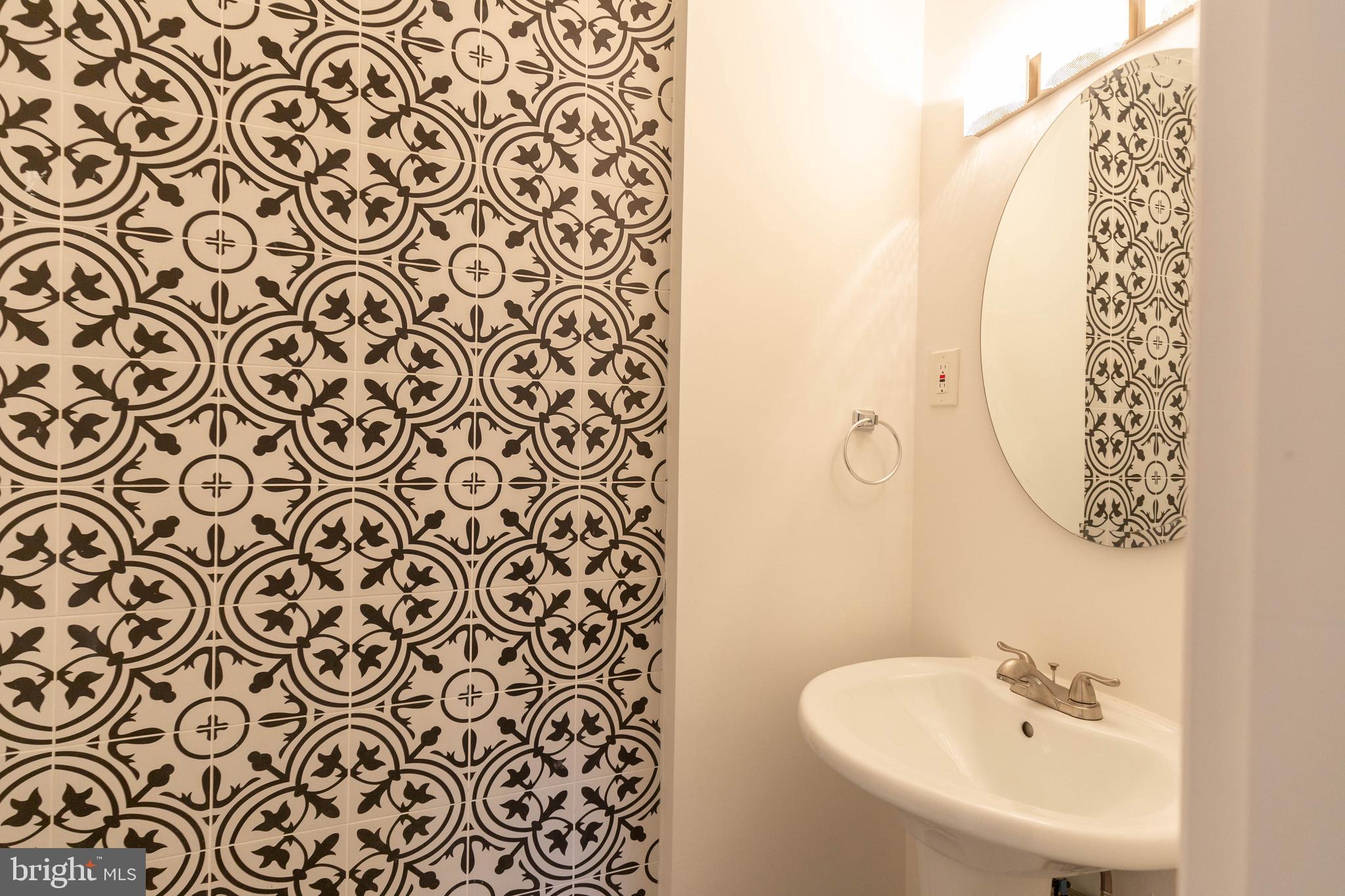 STONEHURST - Residential Lease