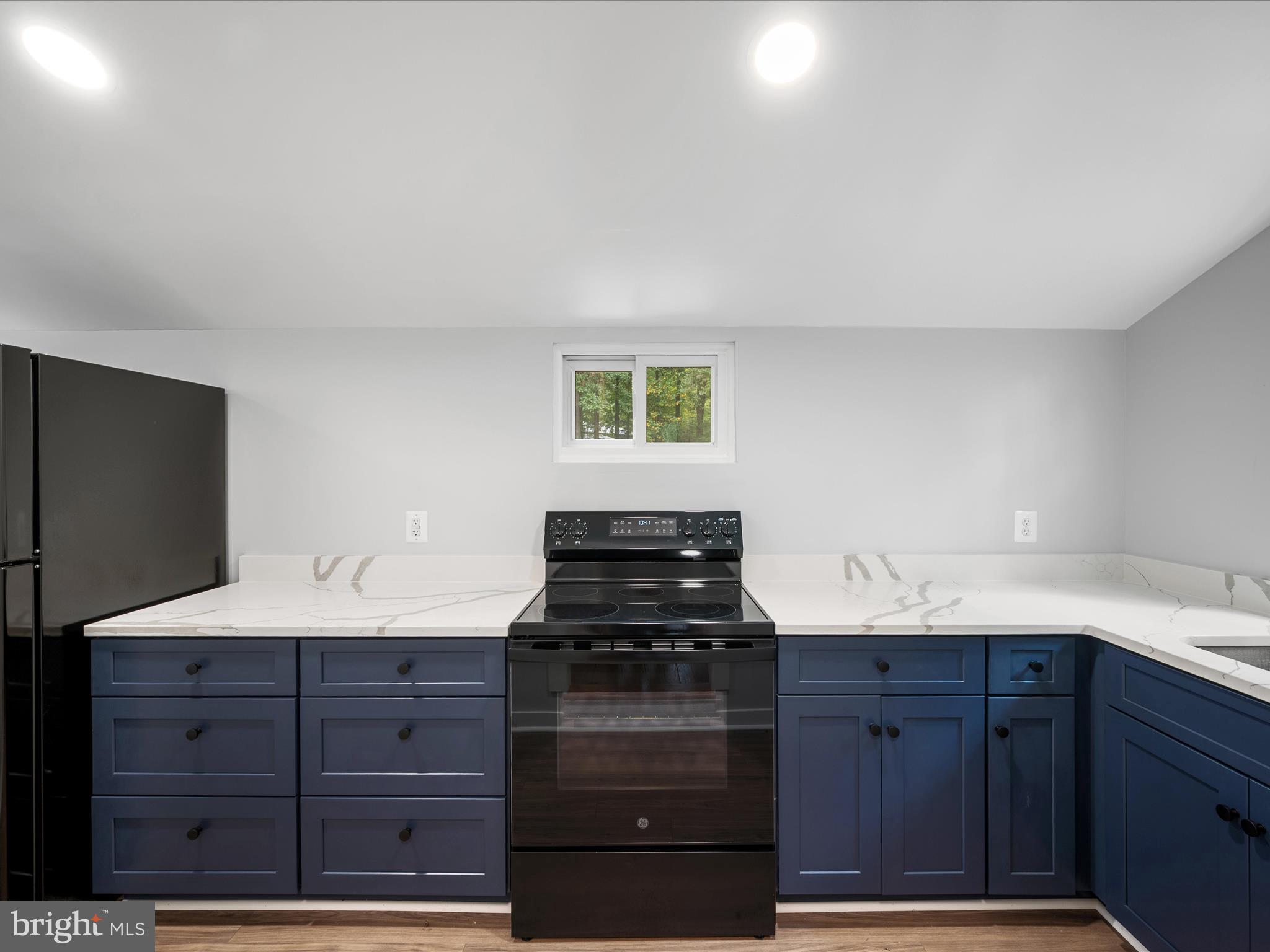 LOVE - Residential Lease