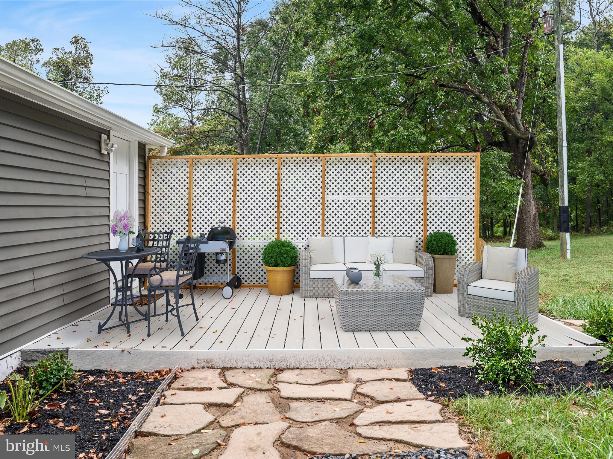 LOVE - Residential Lease