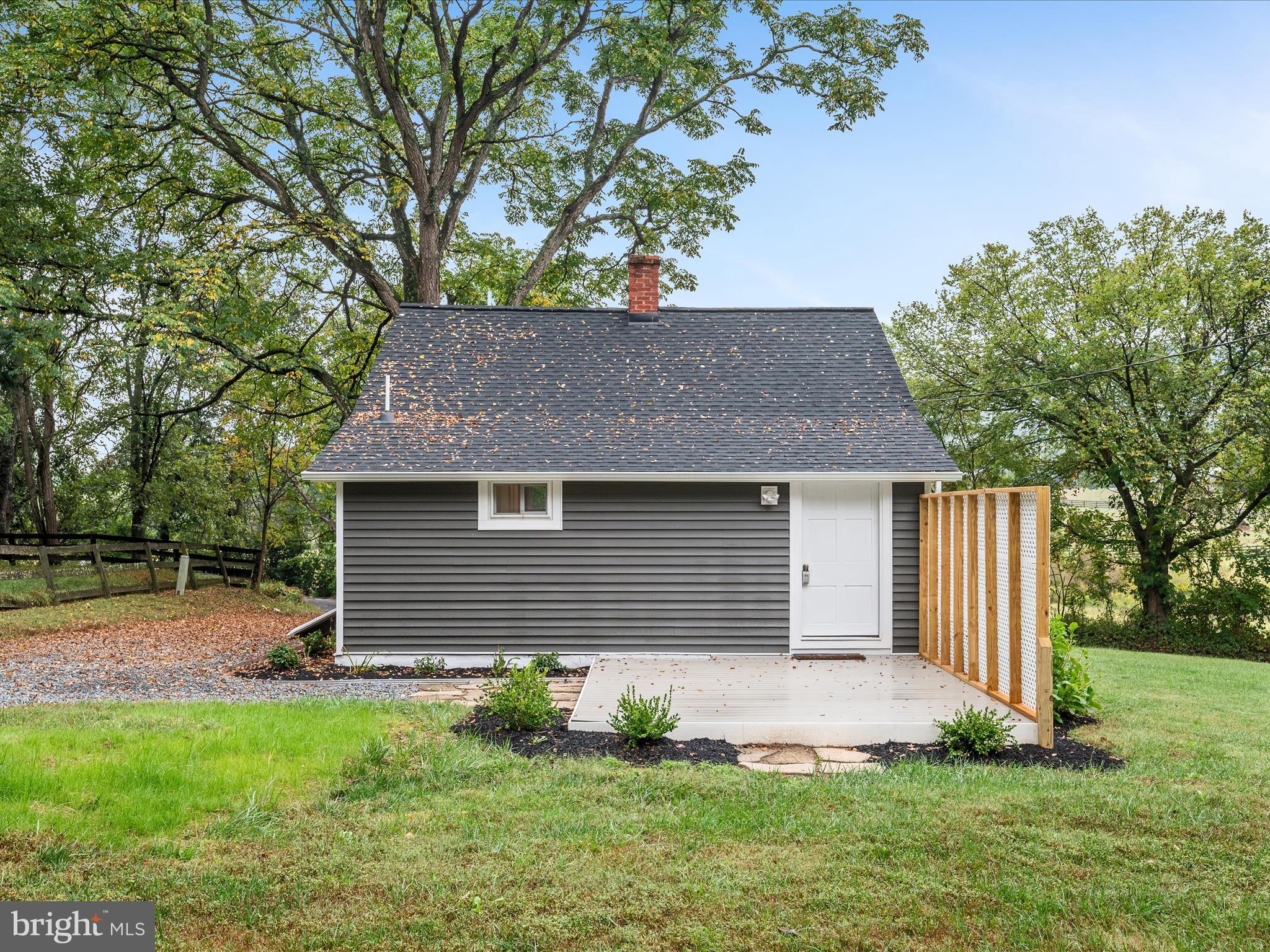 LOVE - Residential Lease