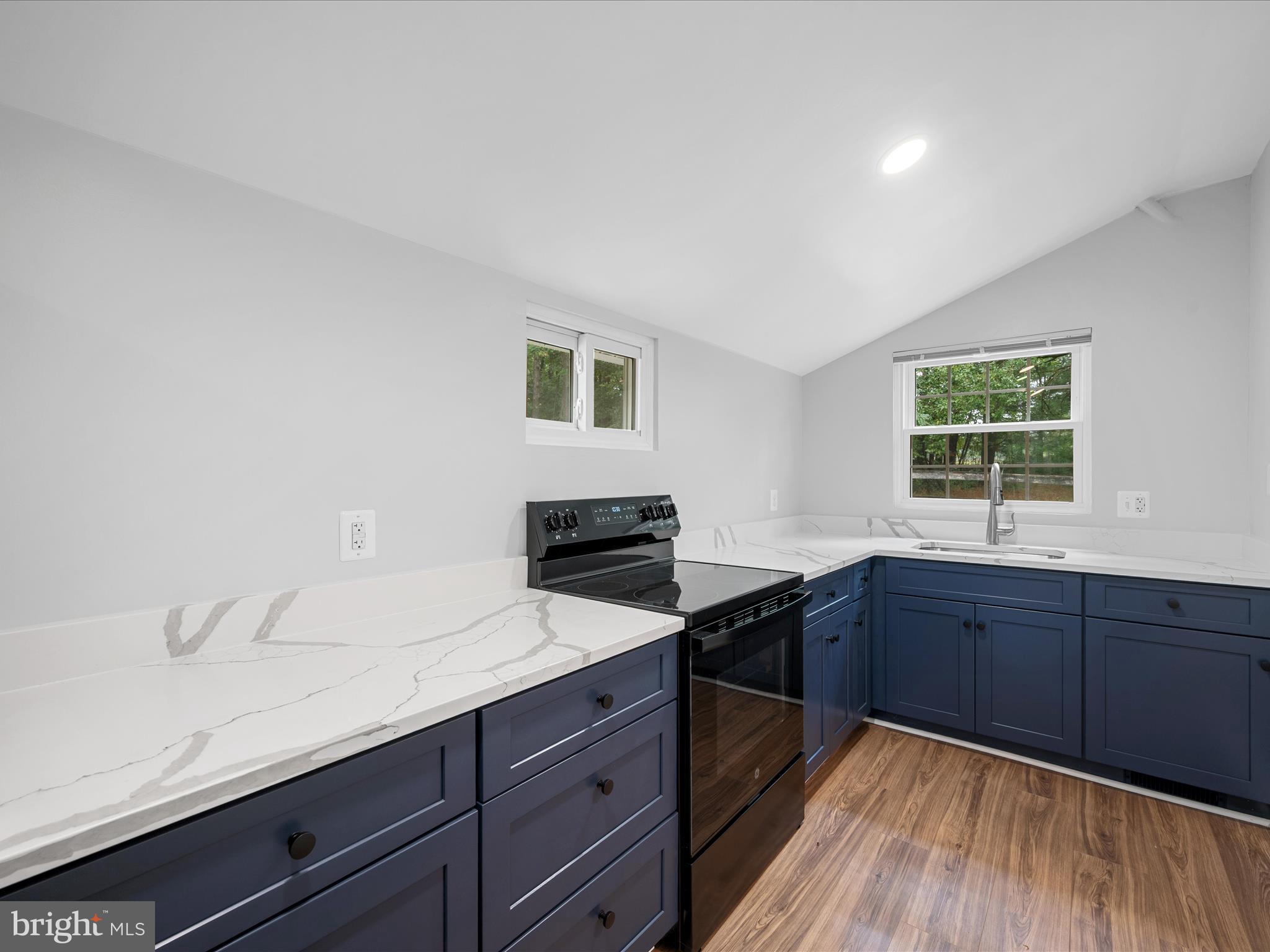 LOVE - Residential Lease