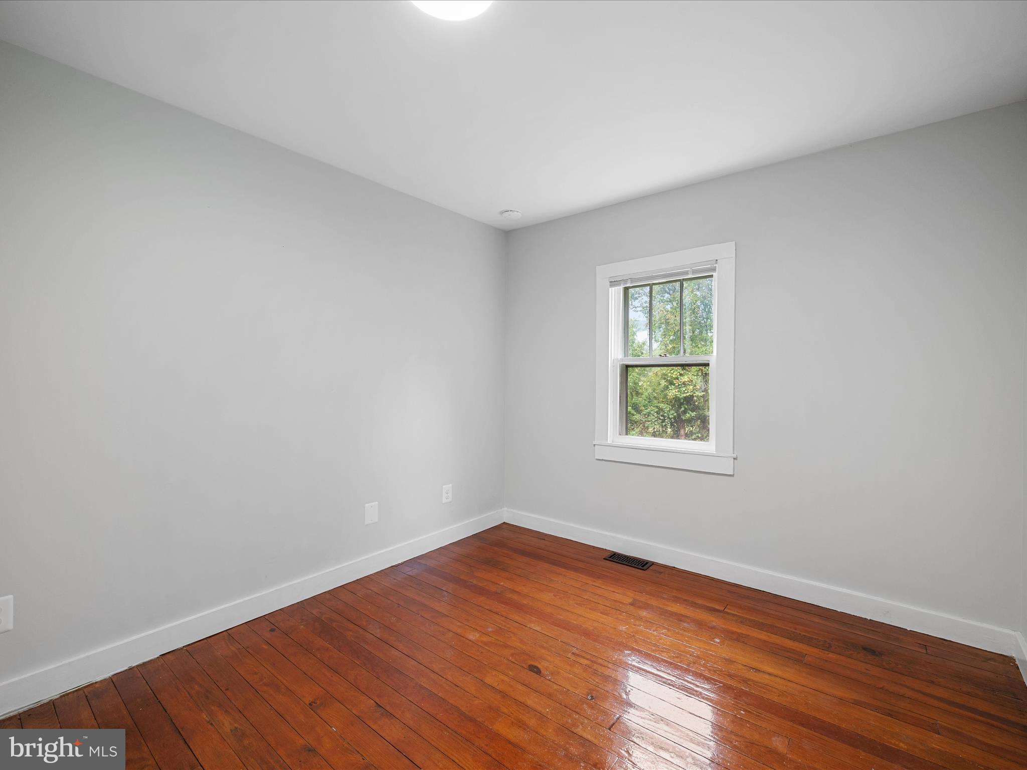 LOVE - Residential Lease