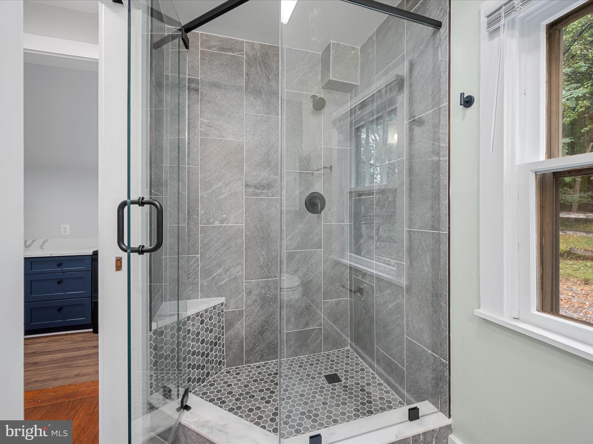 LOVE - Residential Lease