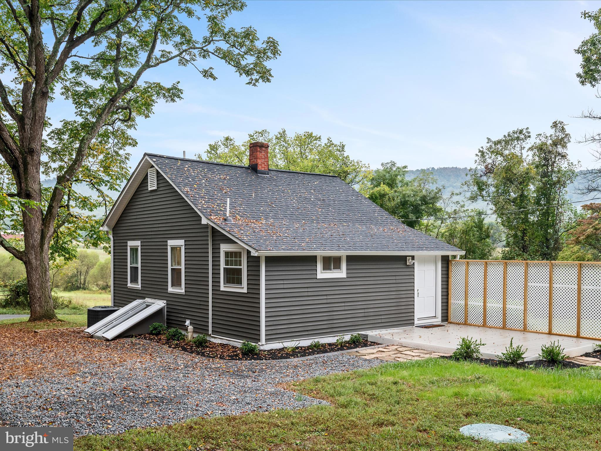 LOVE - Residential Lease