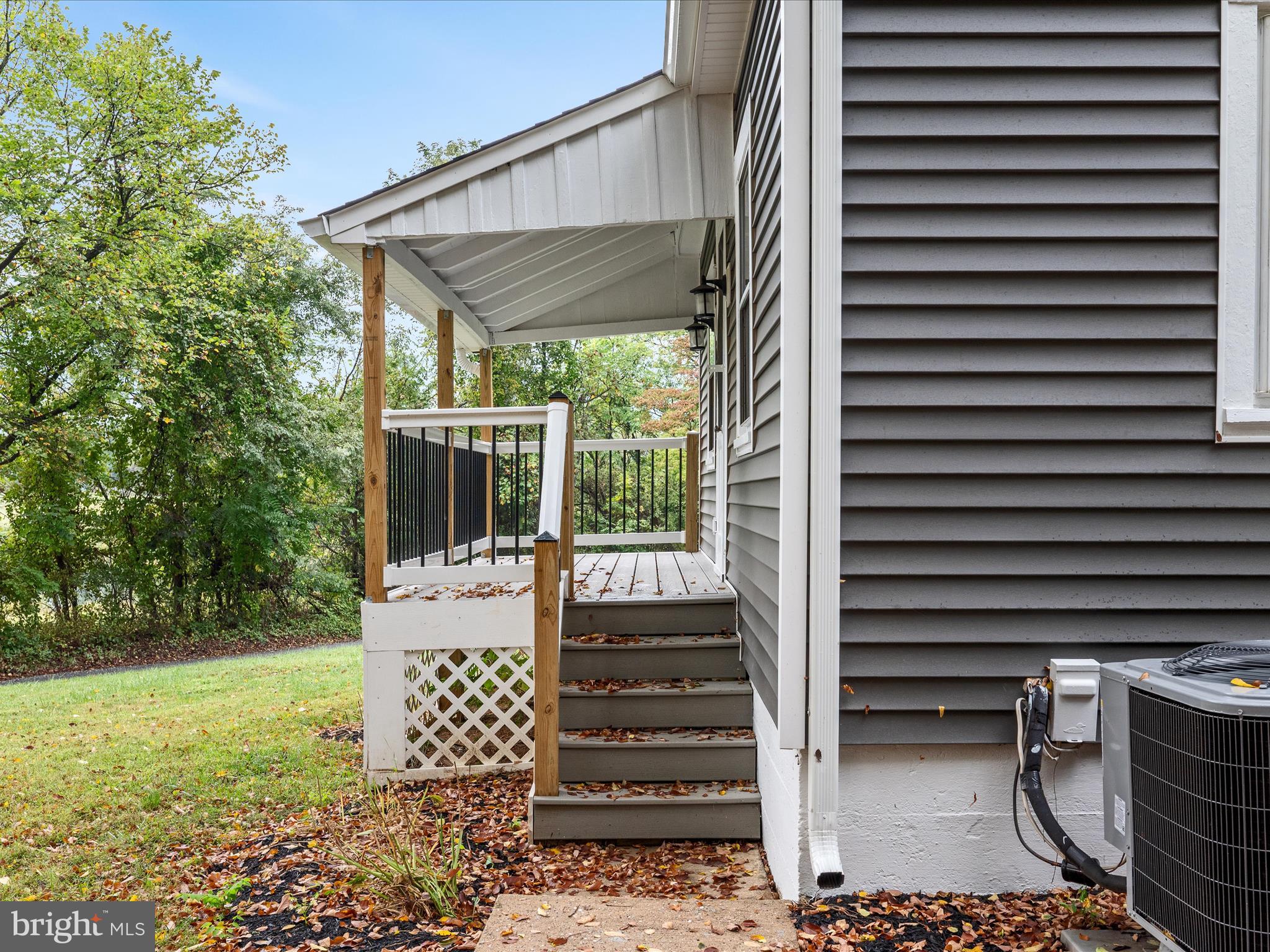 LOVE - Residential Lease