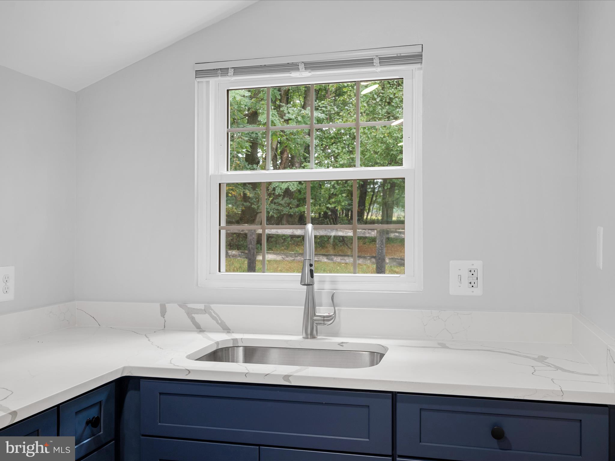 LOVE - Residential Lease