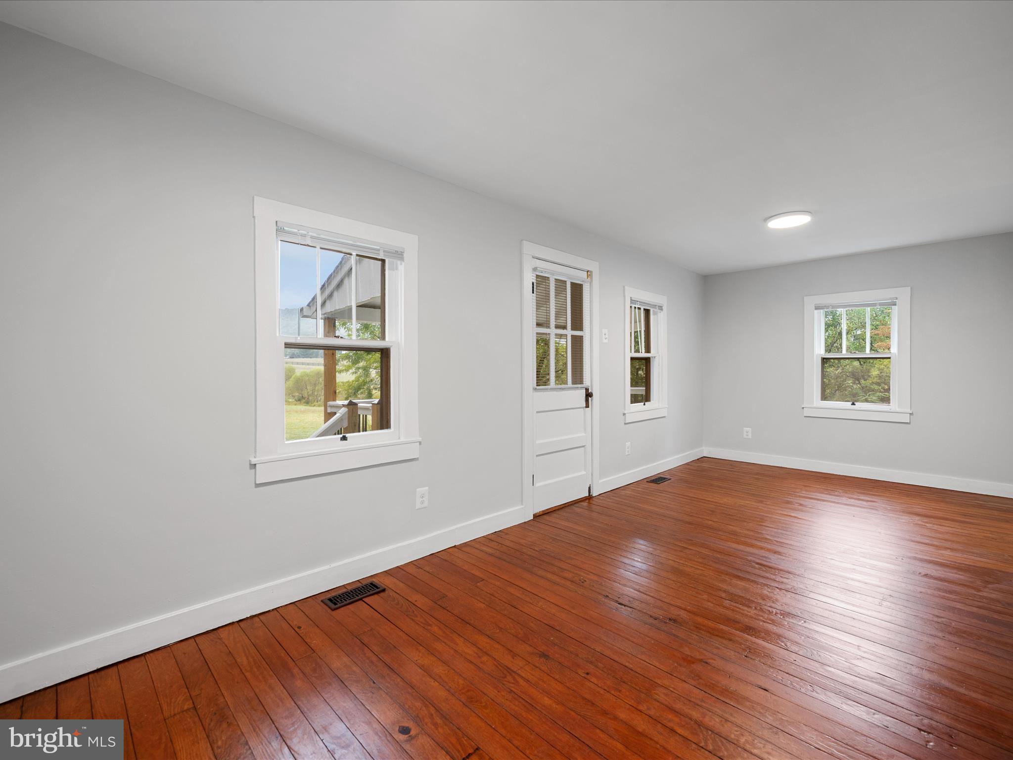 LOVE - Residential Lease