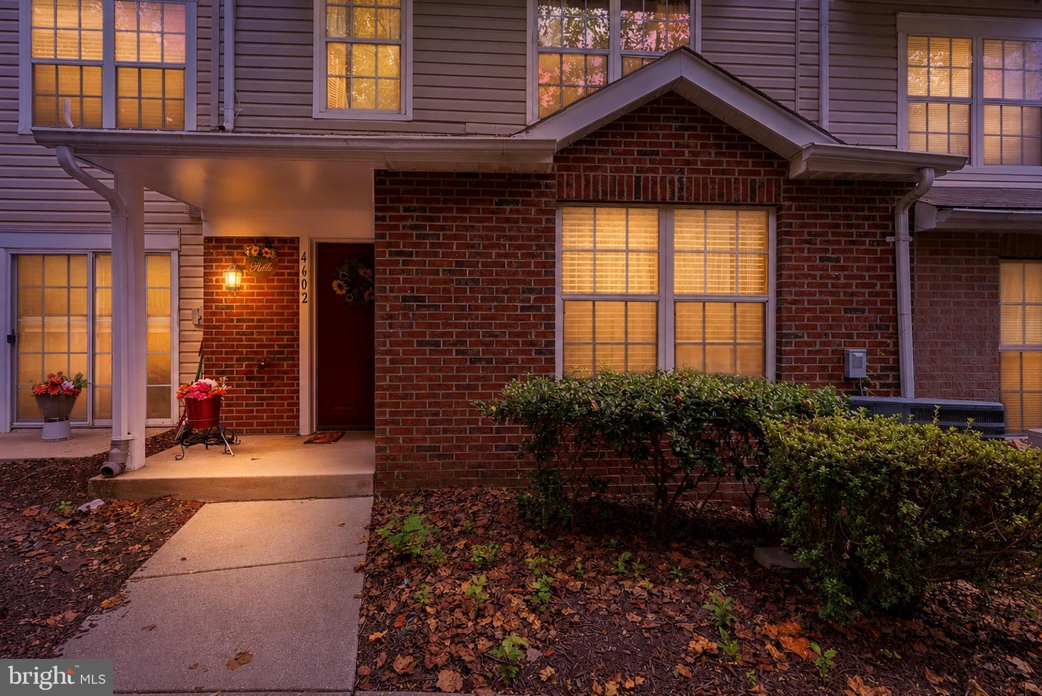 4602 DEEPWOOD COURT 86D
