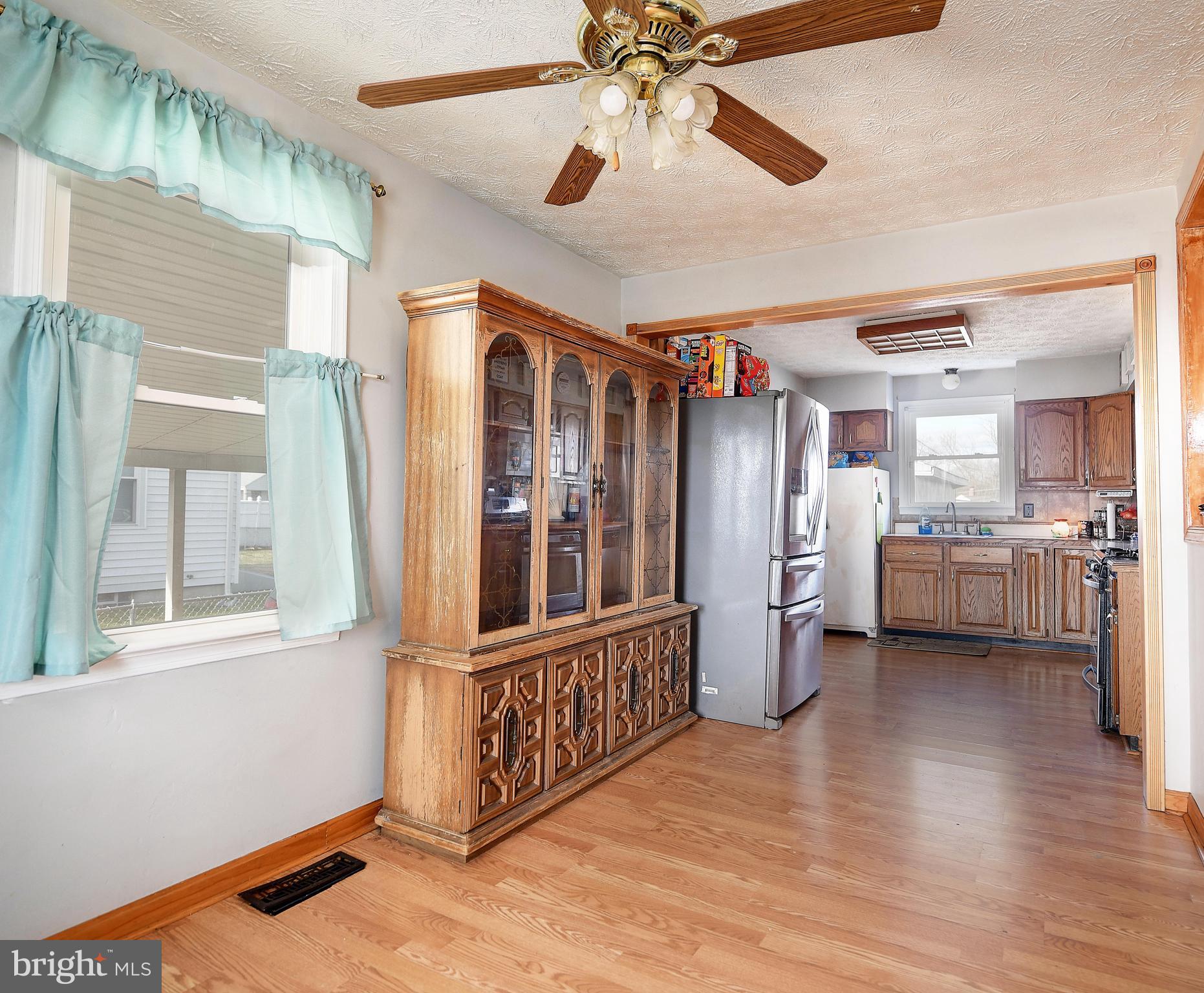 GRAY MANOR - Residential