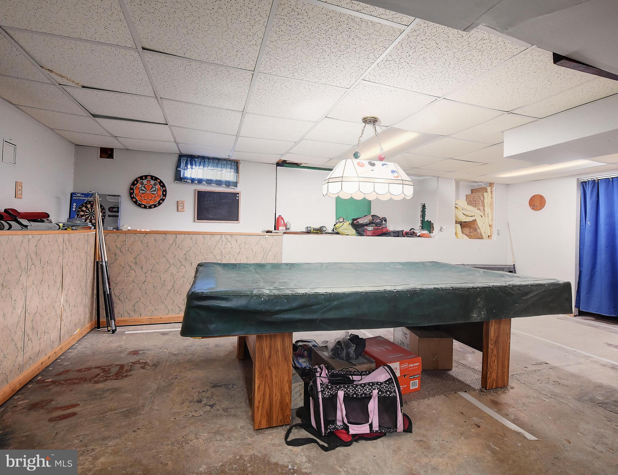 GRAY MANOR - Residential