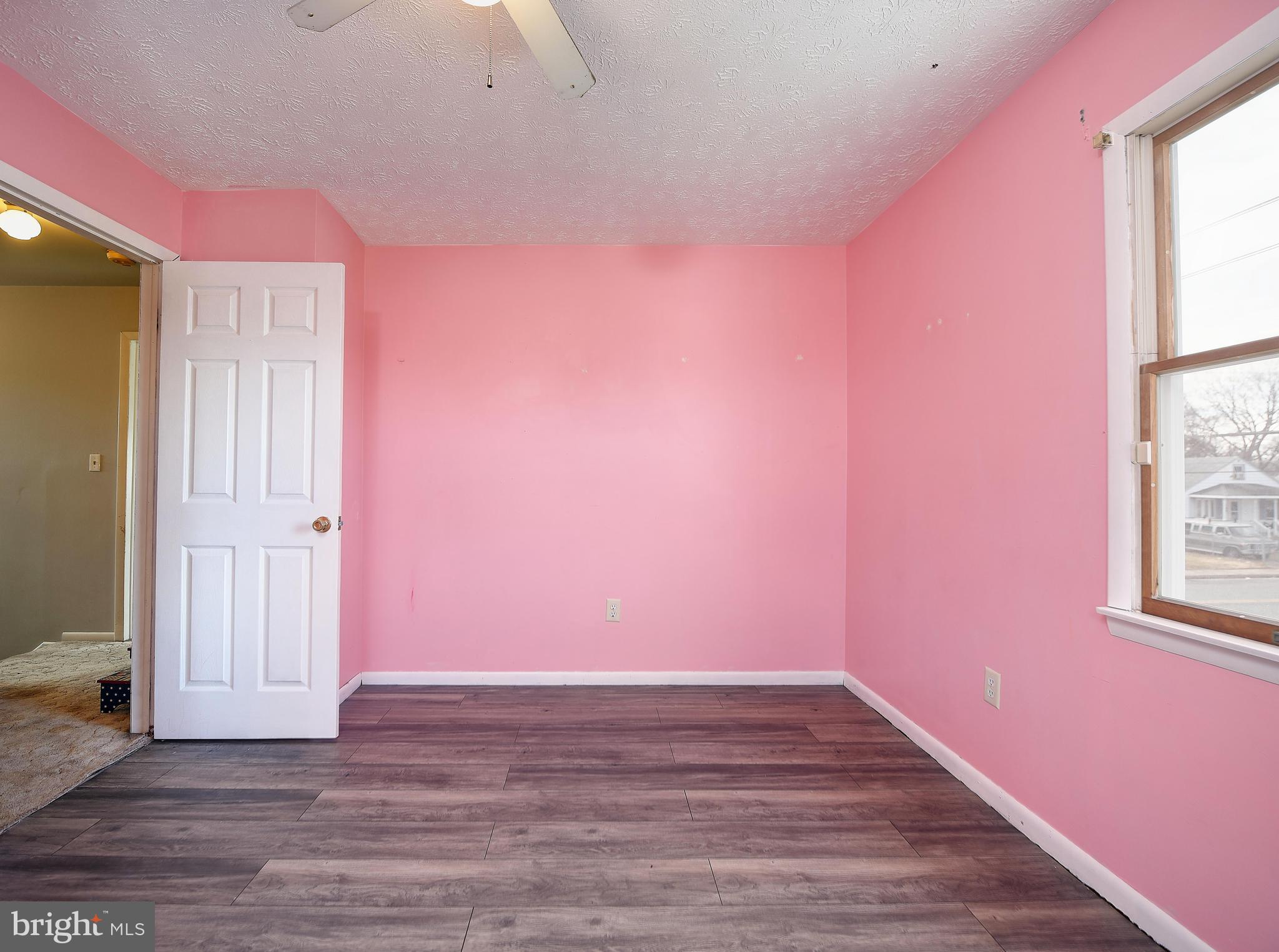 GRAY MANOR - Residential