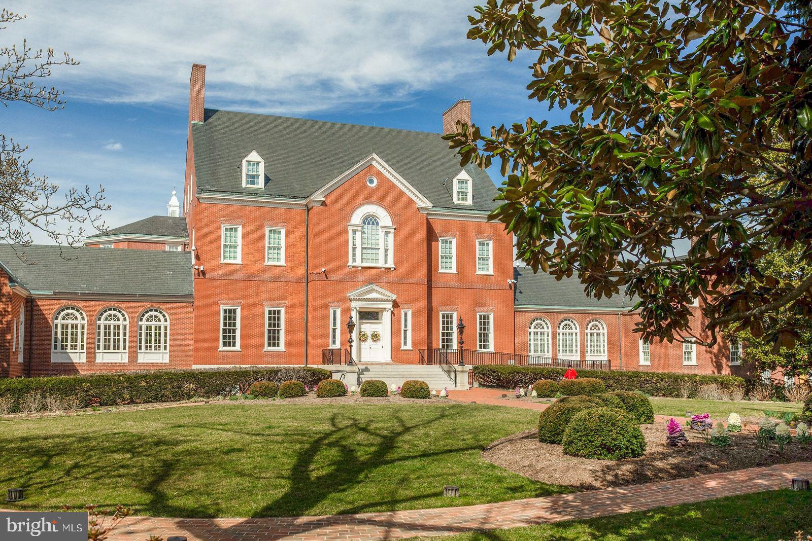 BOUCHER PLACE - Residential