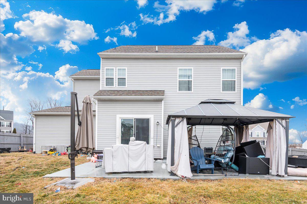 STONEBROOK VILLAGE - Residential