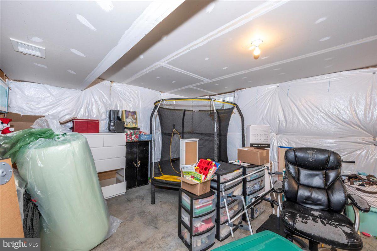 STONEBROOK VILLAGE - Residential